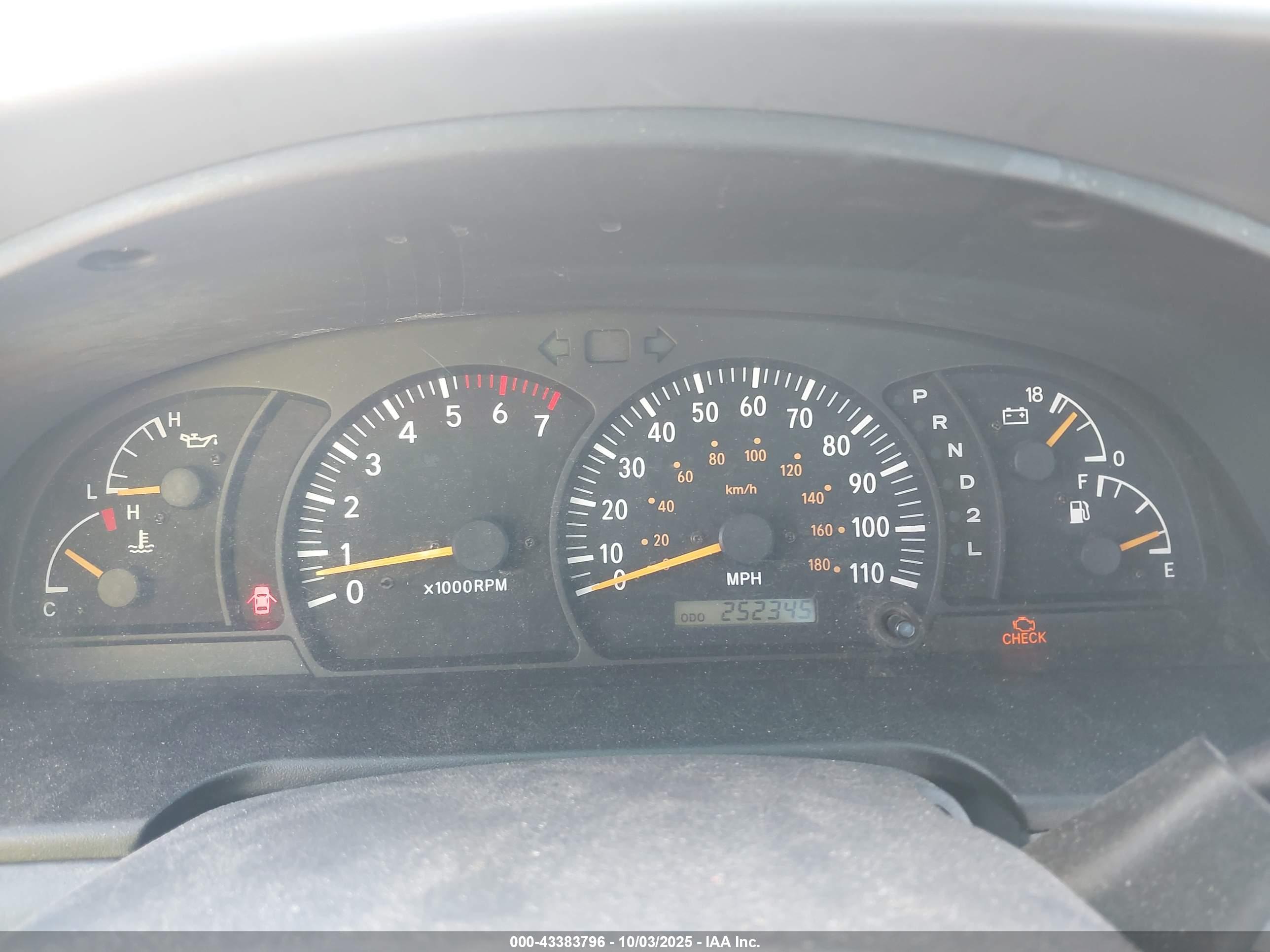 TOYOTA TUNDRA image 7