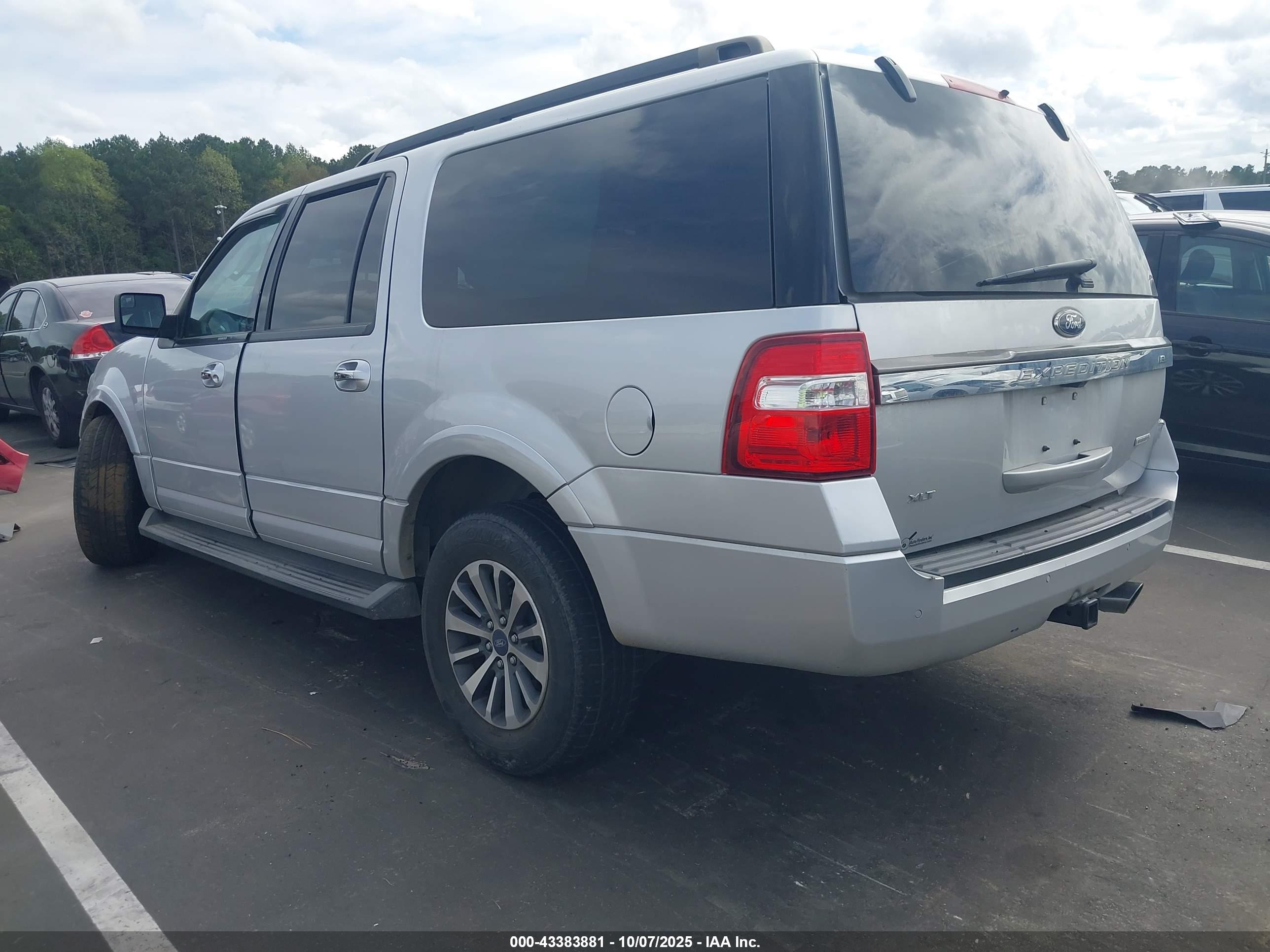 FORD EXPEDITION image 3