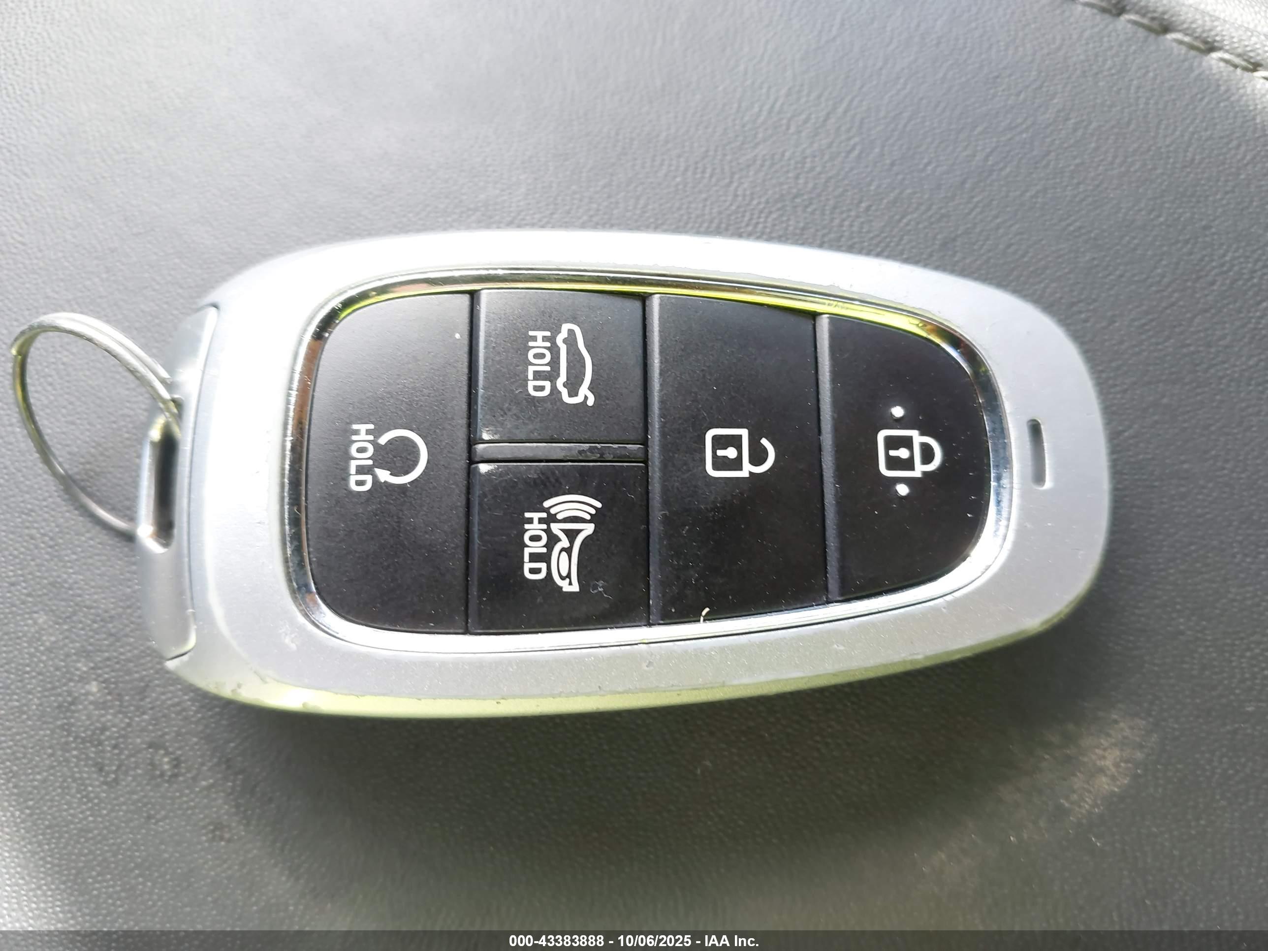 HYUNDAI SONATA image 11