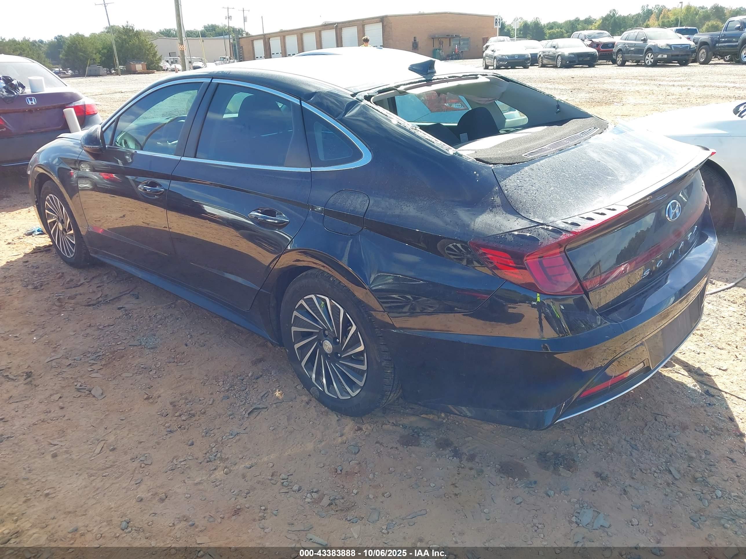 HYUNDAI SONATA image 3