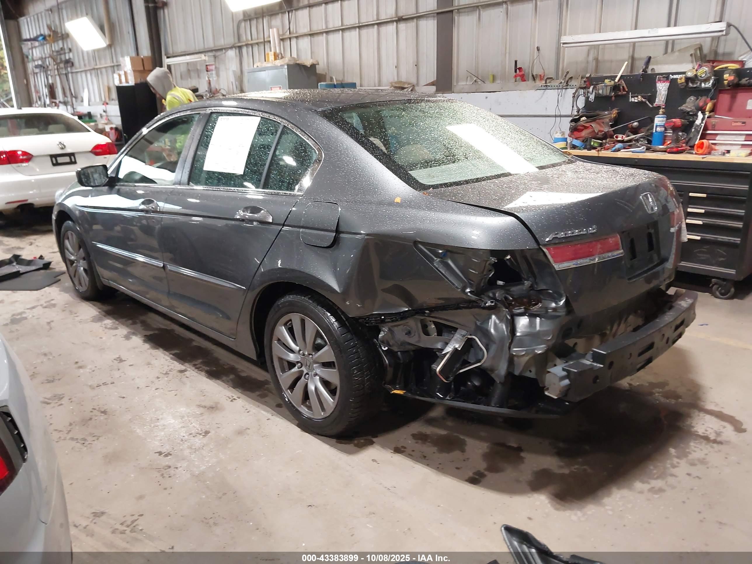 HONDA ACCORD image 3