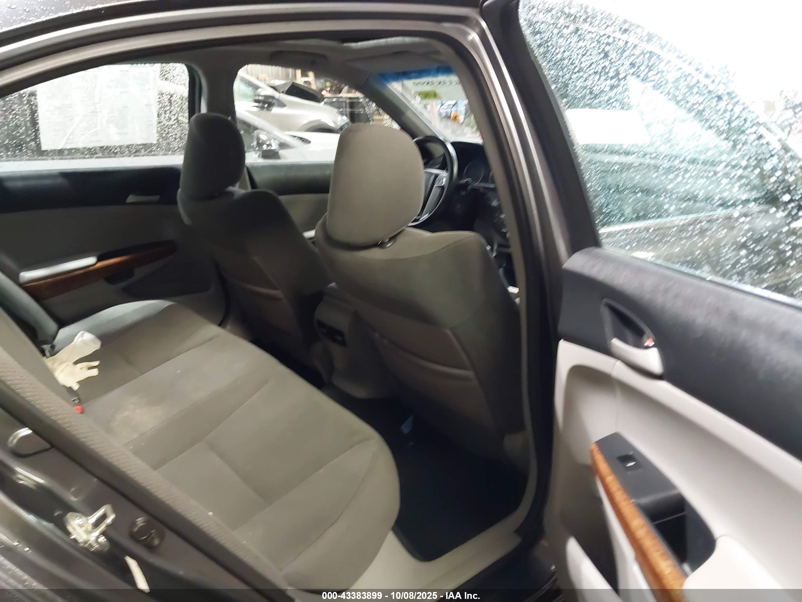 HONDA ACCORD image 8