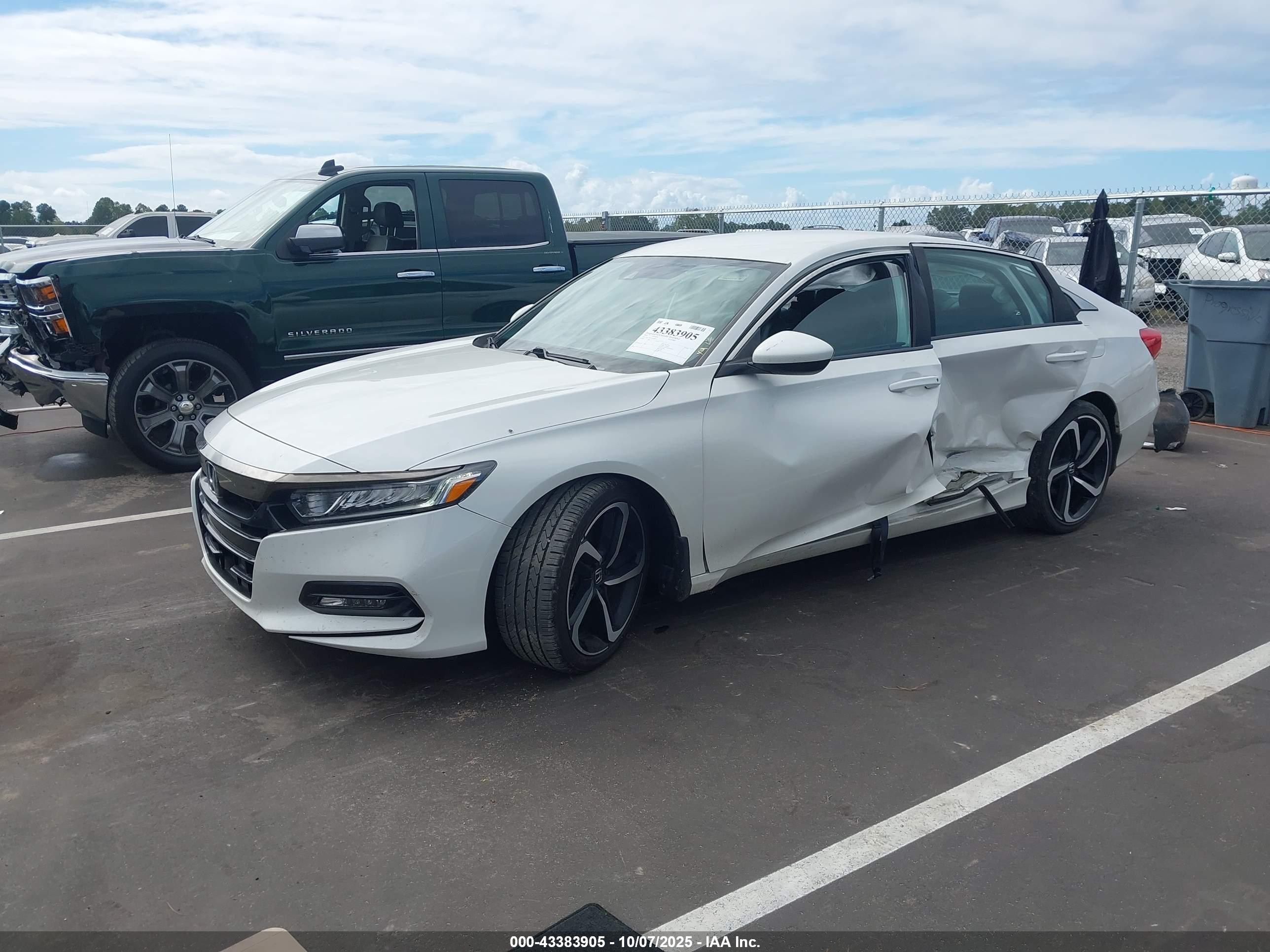 HONDA ACCORD image 2