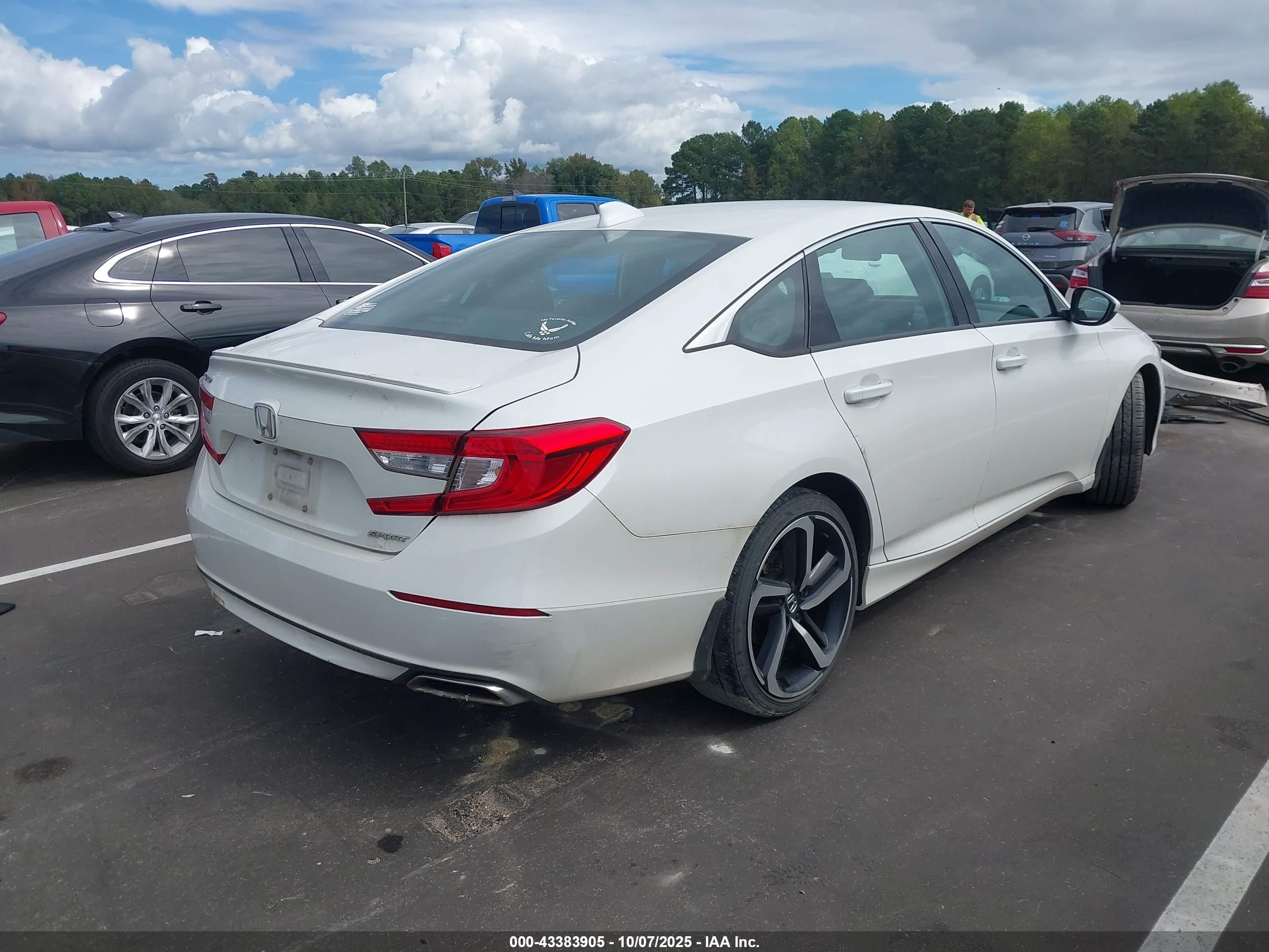 HONDA ACCORD image 4