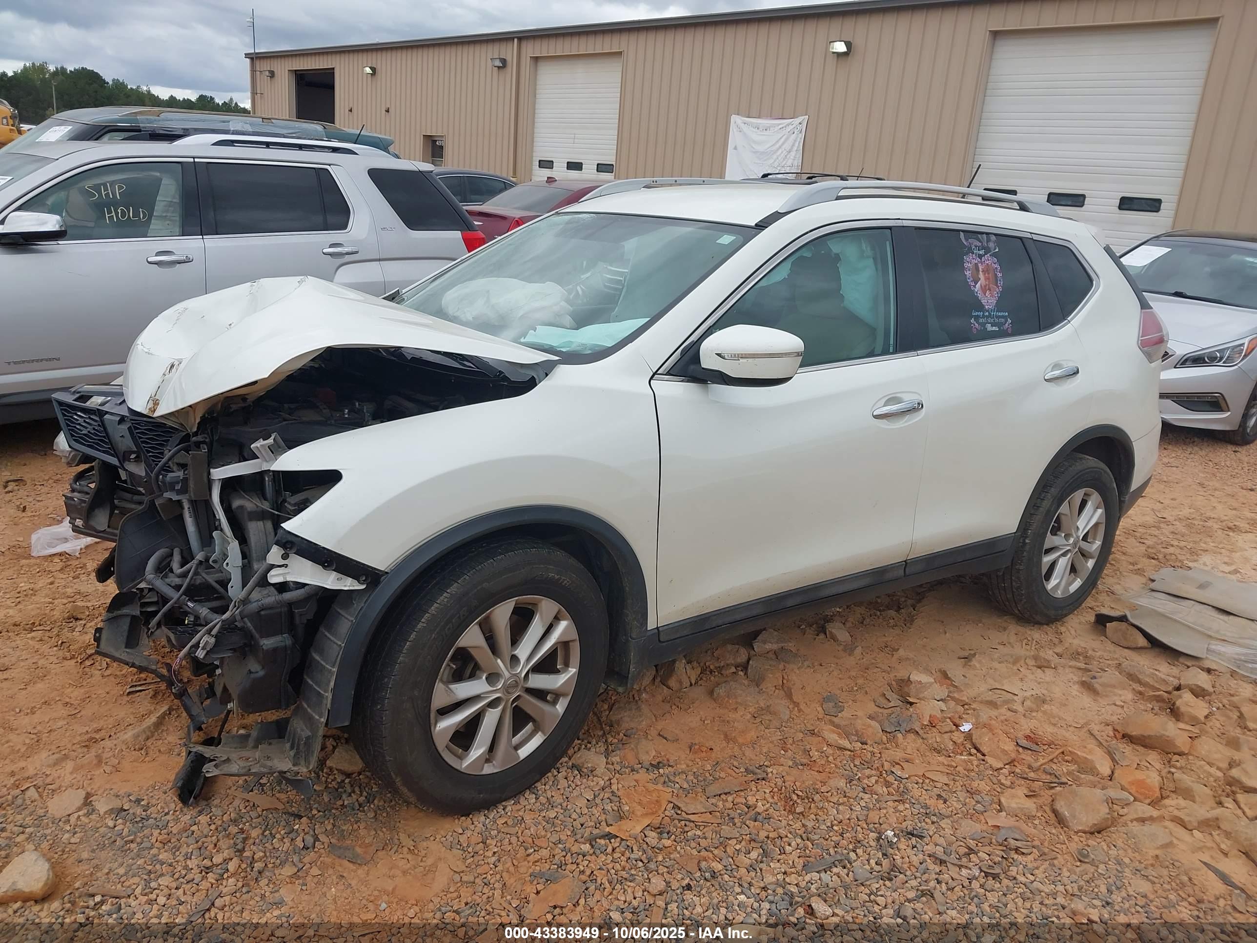 NISSAN ROGUE image 2