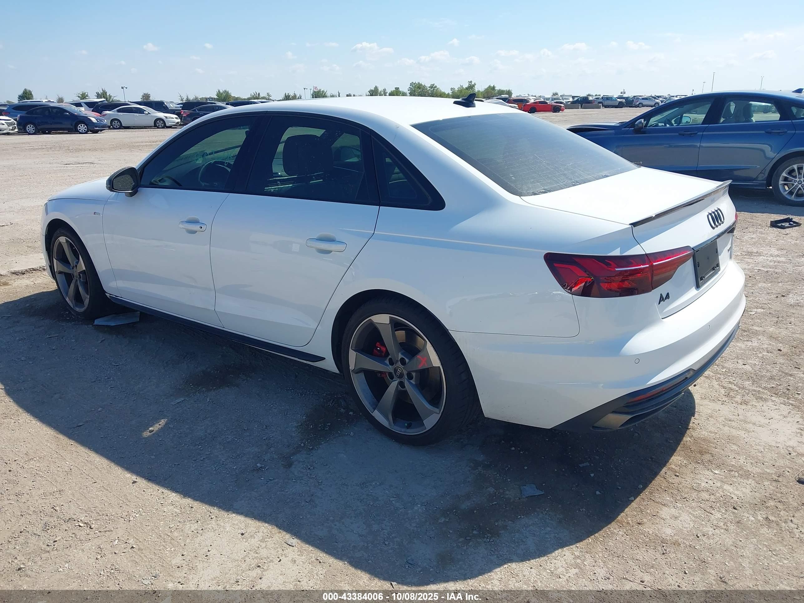 AUDI A4 image 3