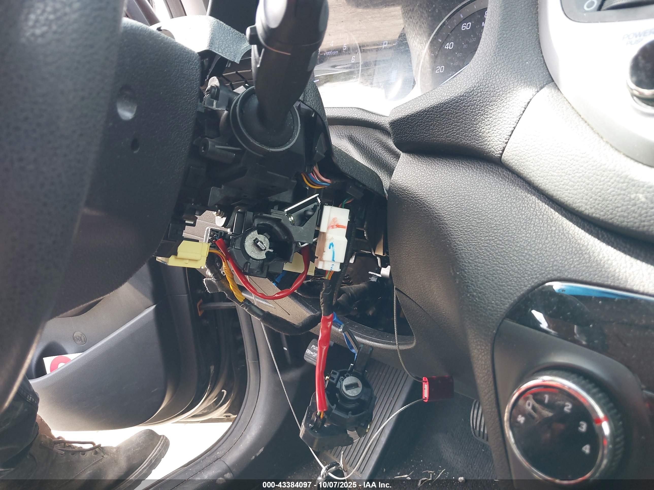 HYUNDAI TUCSON image 6