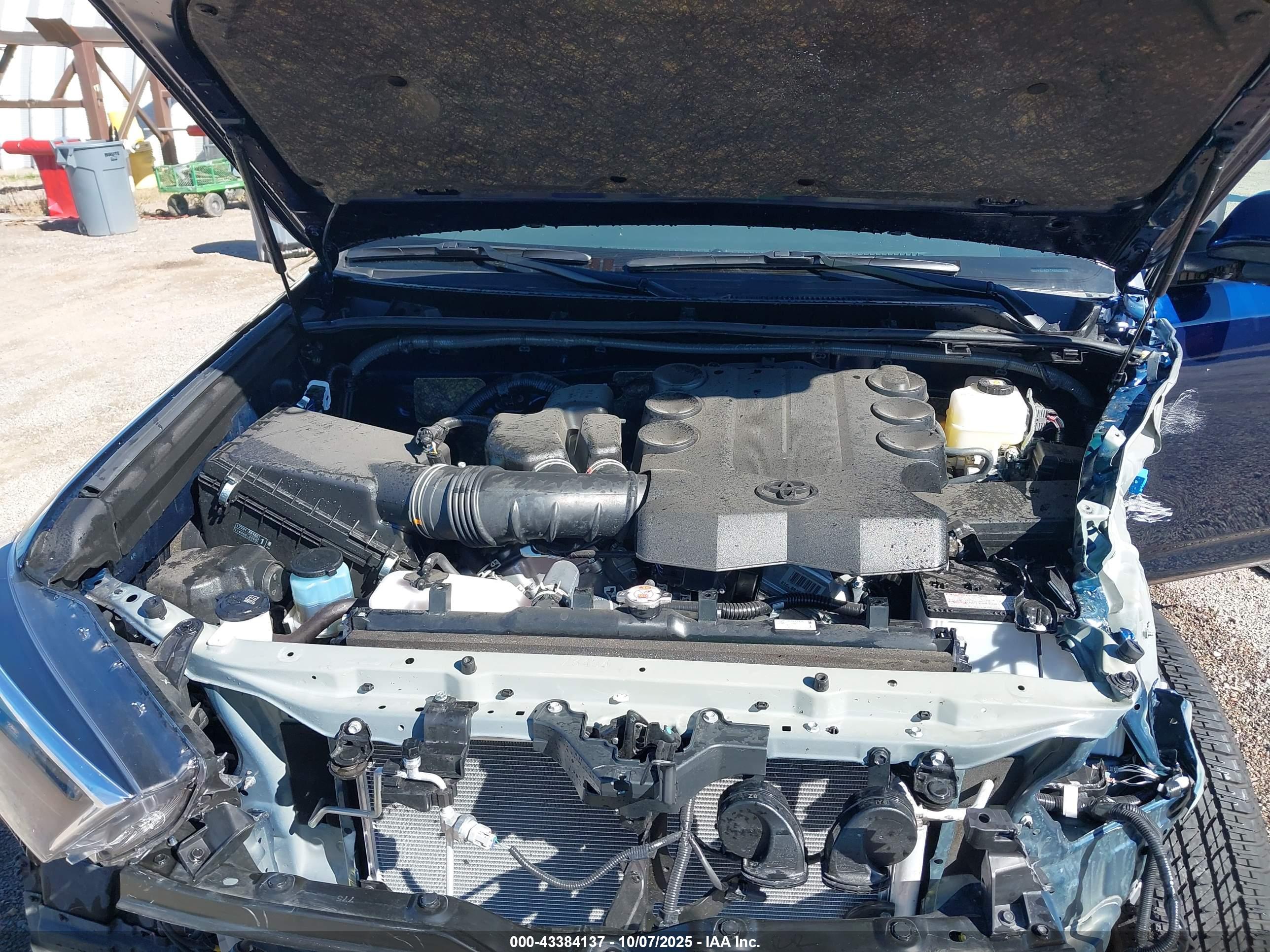 TOYOTA 4RUNNER image 10