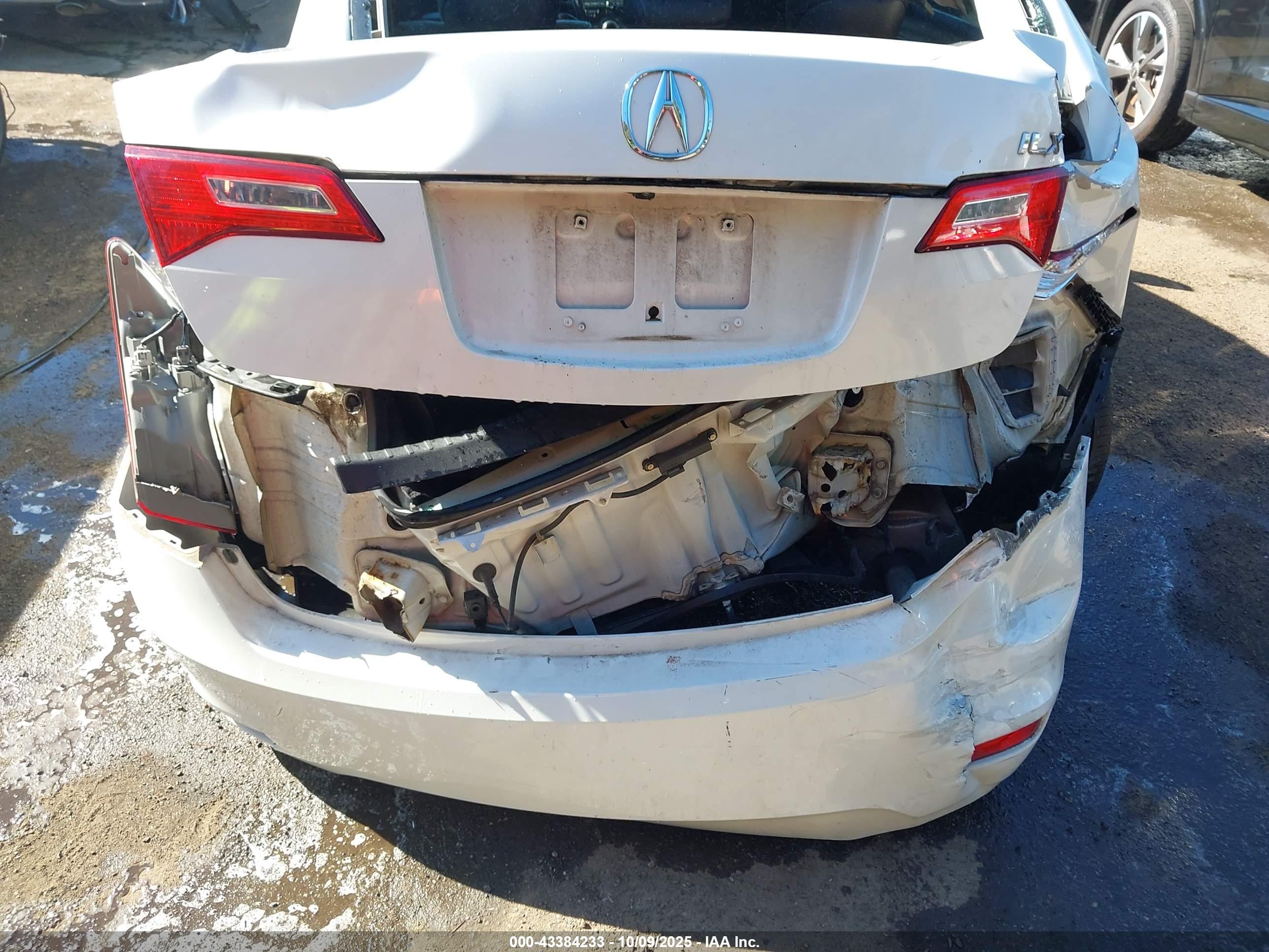ACURA ILX image 6