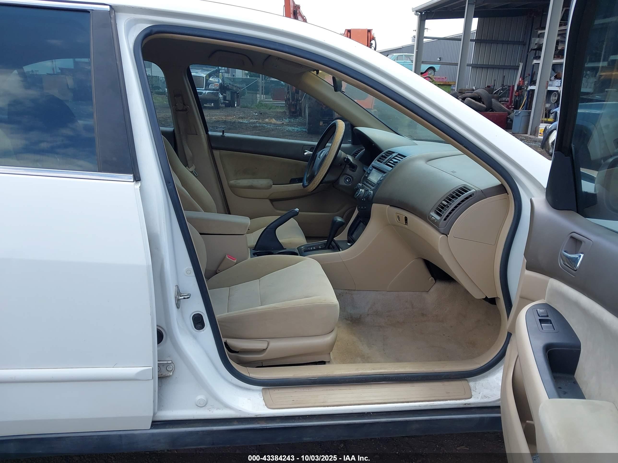 HONDA ACCORD image 5