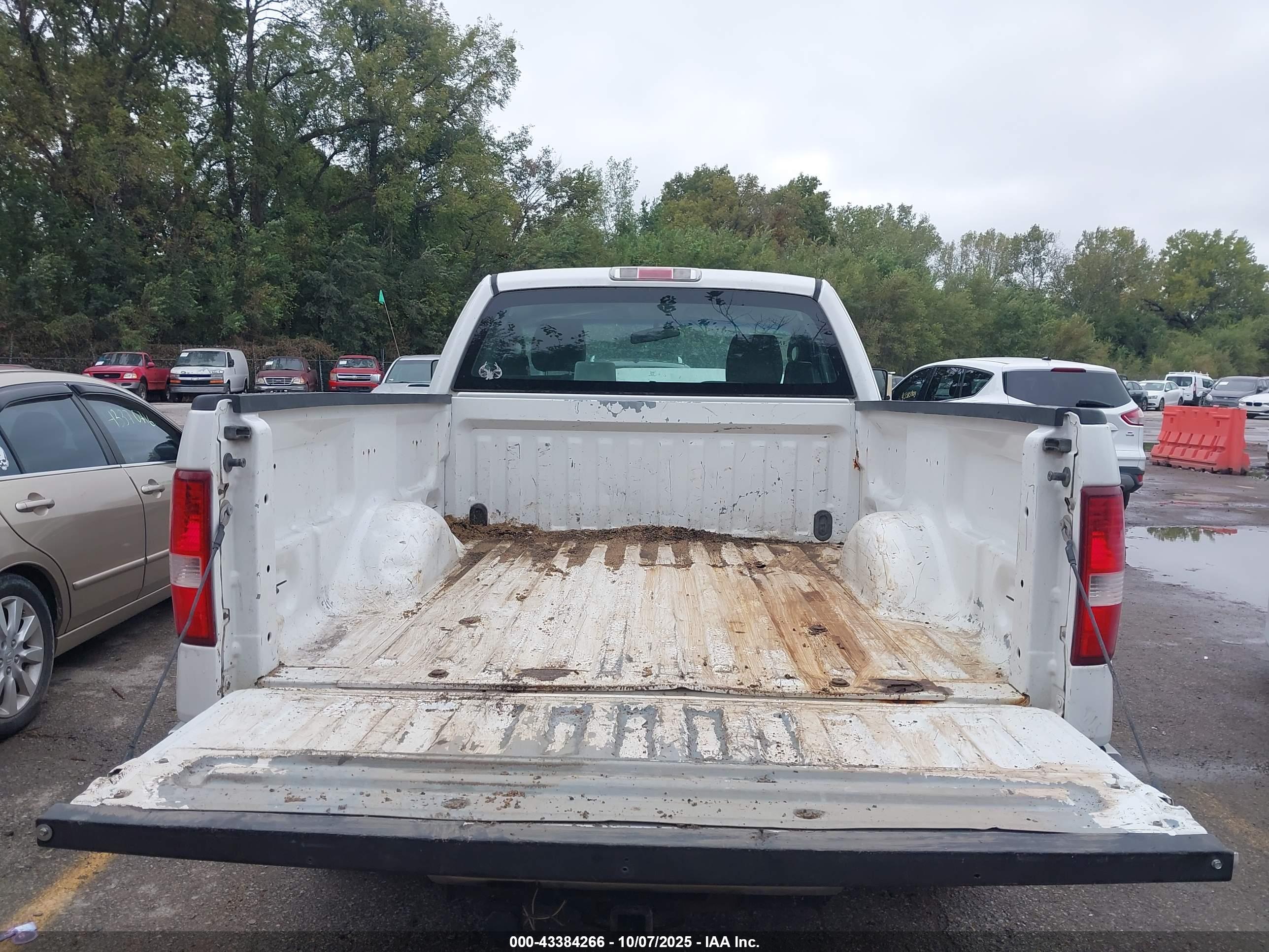 FORD F-150 image 8