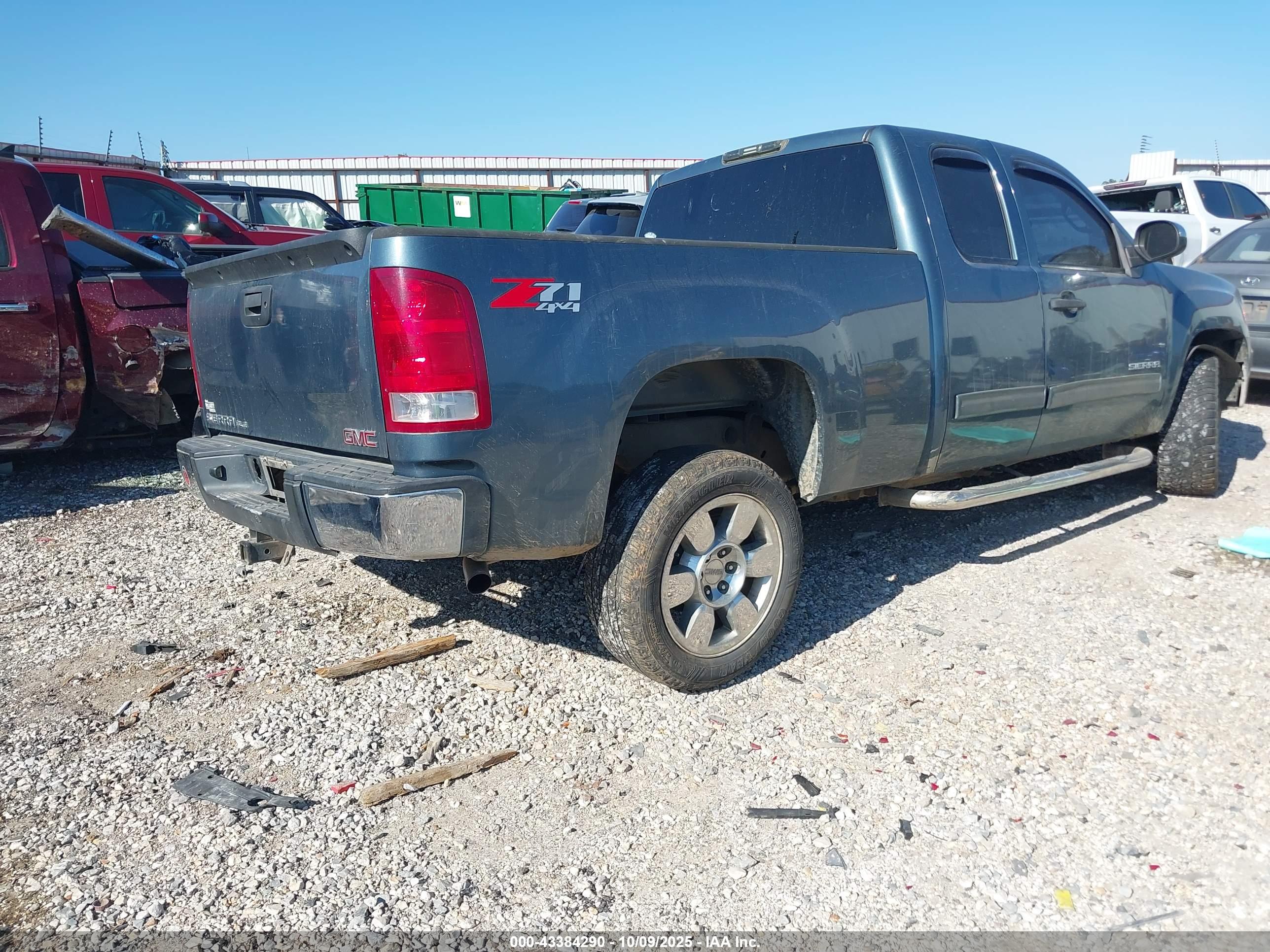 GMC SIERRA image 4
