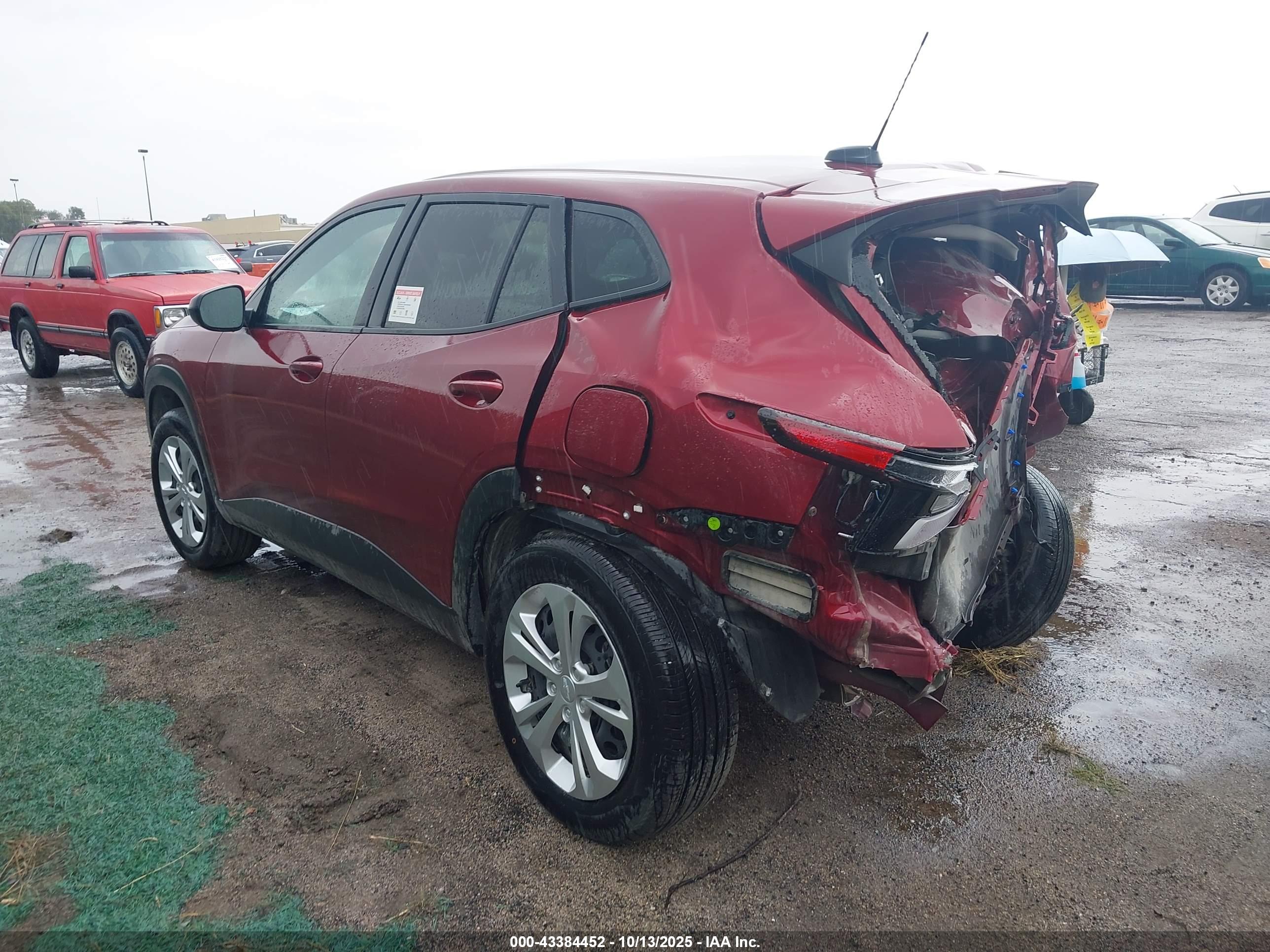 CHEVROLET TRAX image 3