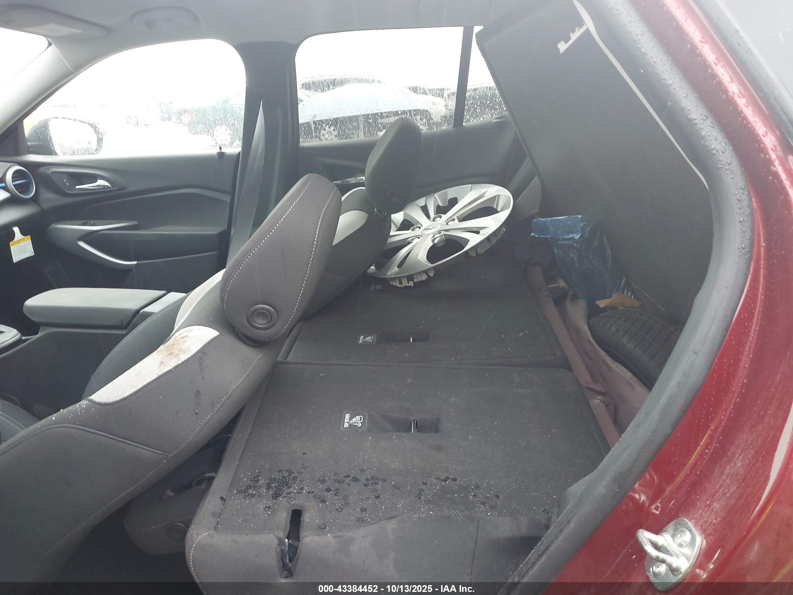 CHEVROLET TRAX image 8