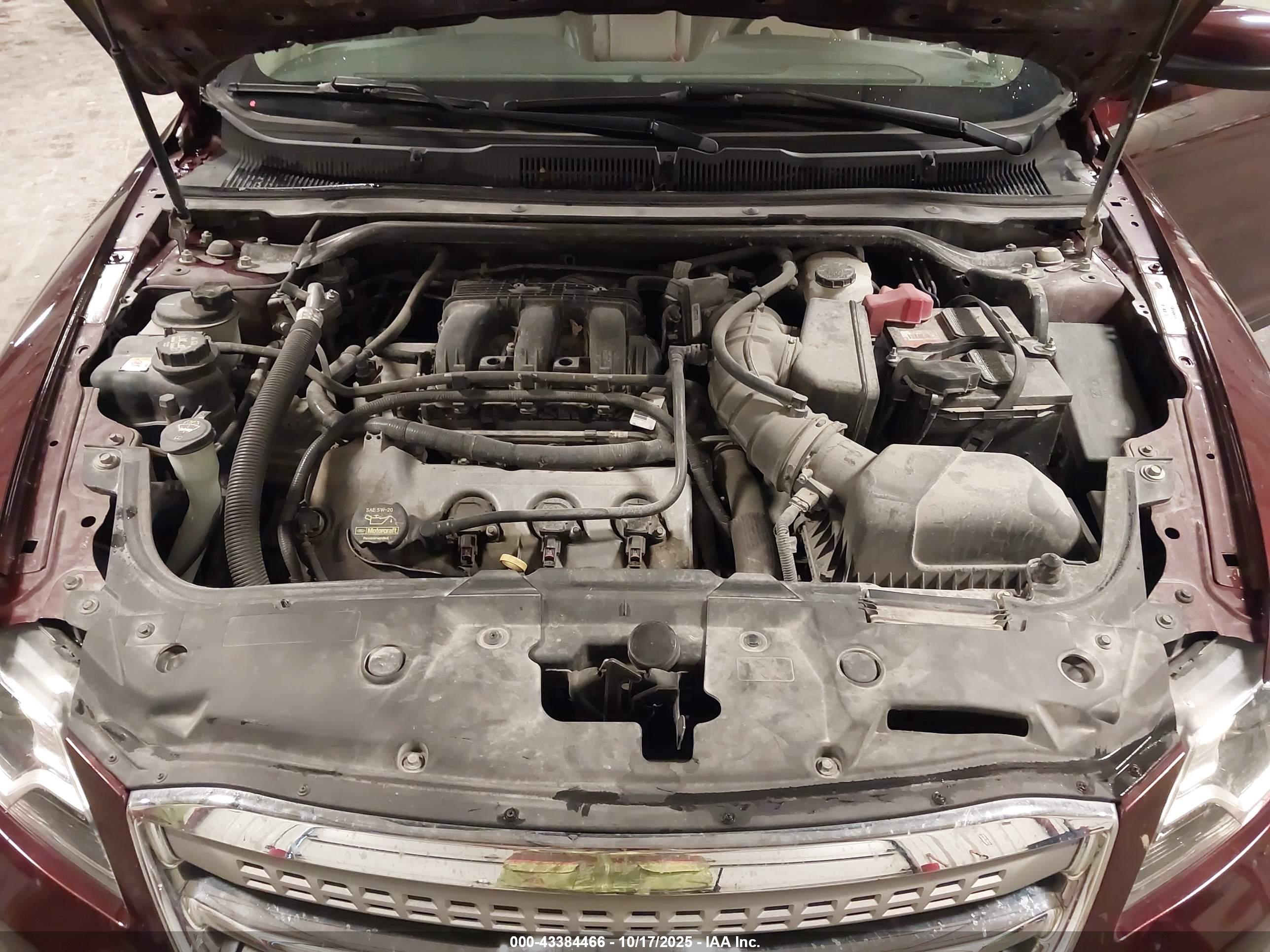 FORD TAURUS image 10