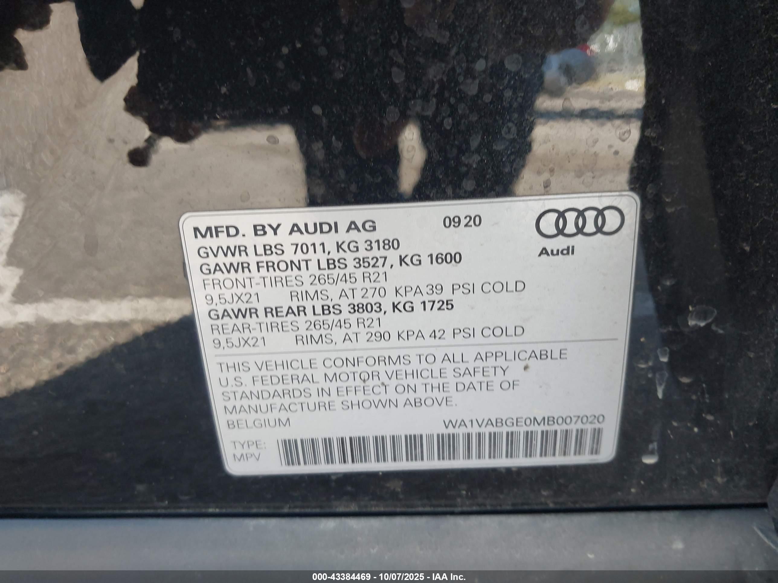 AUDI E-TRON image 9