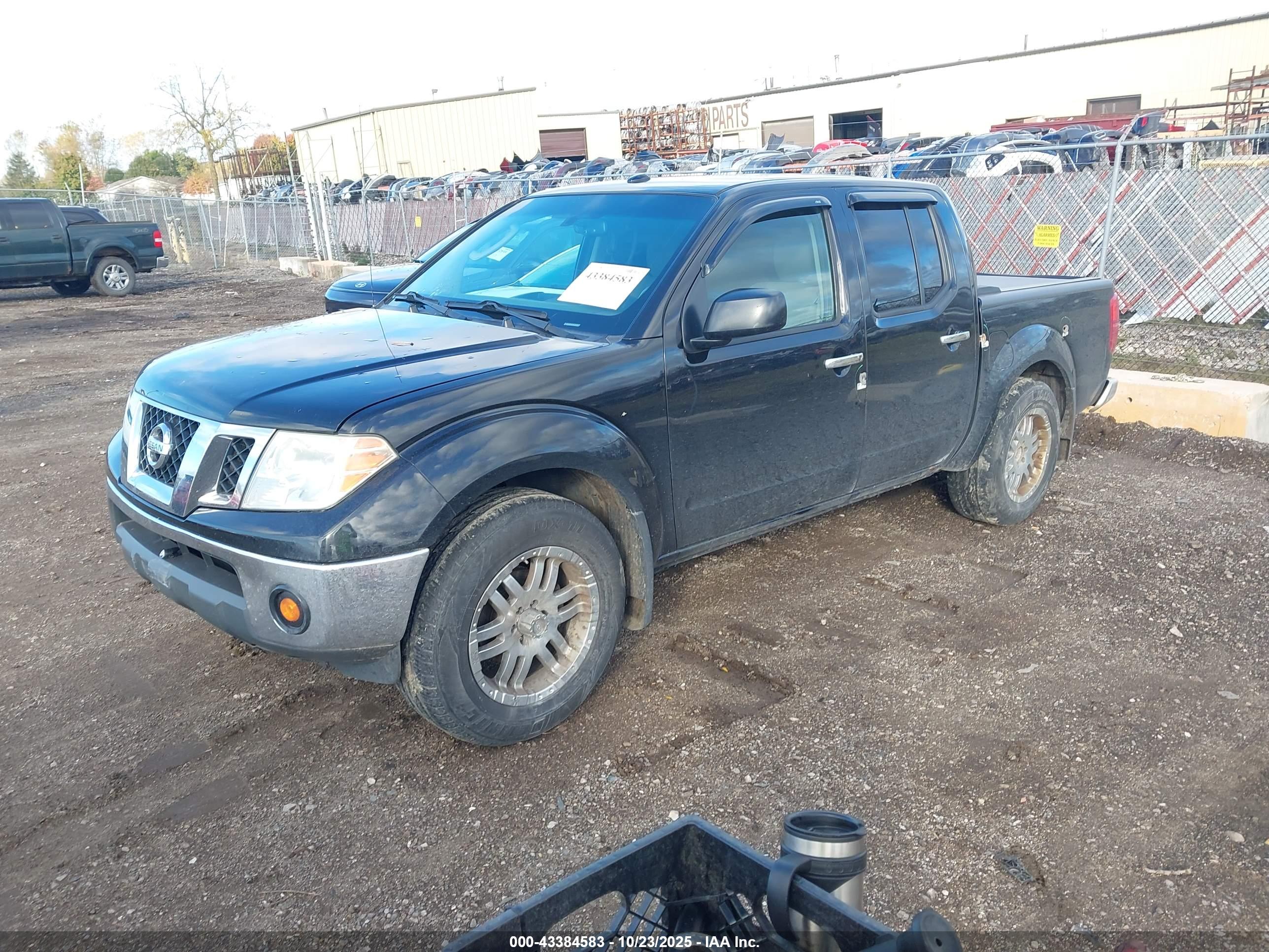 NISSAN FRONTIER image 2