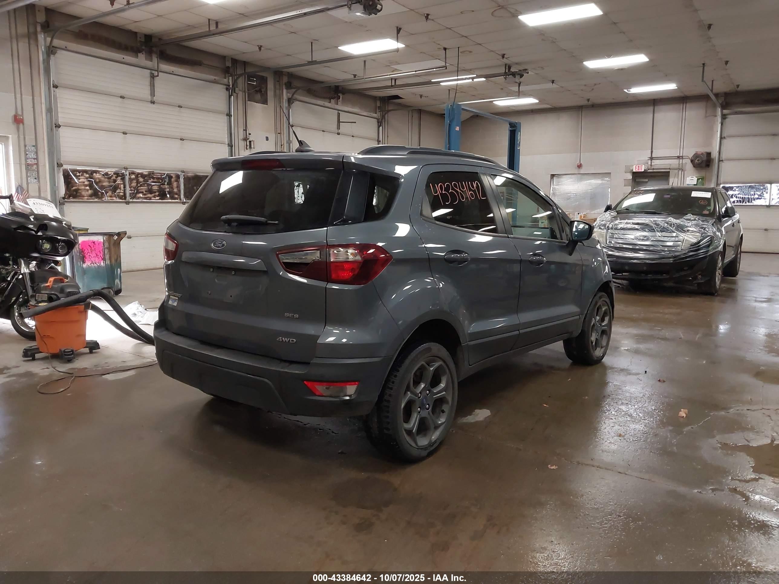 FORD ECOSPORT image 4