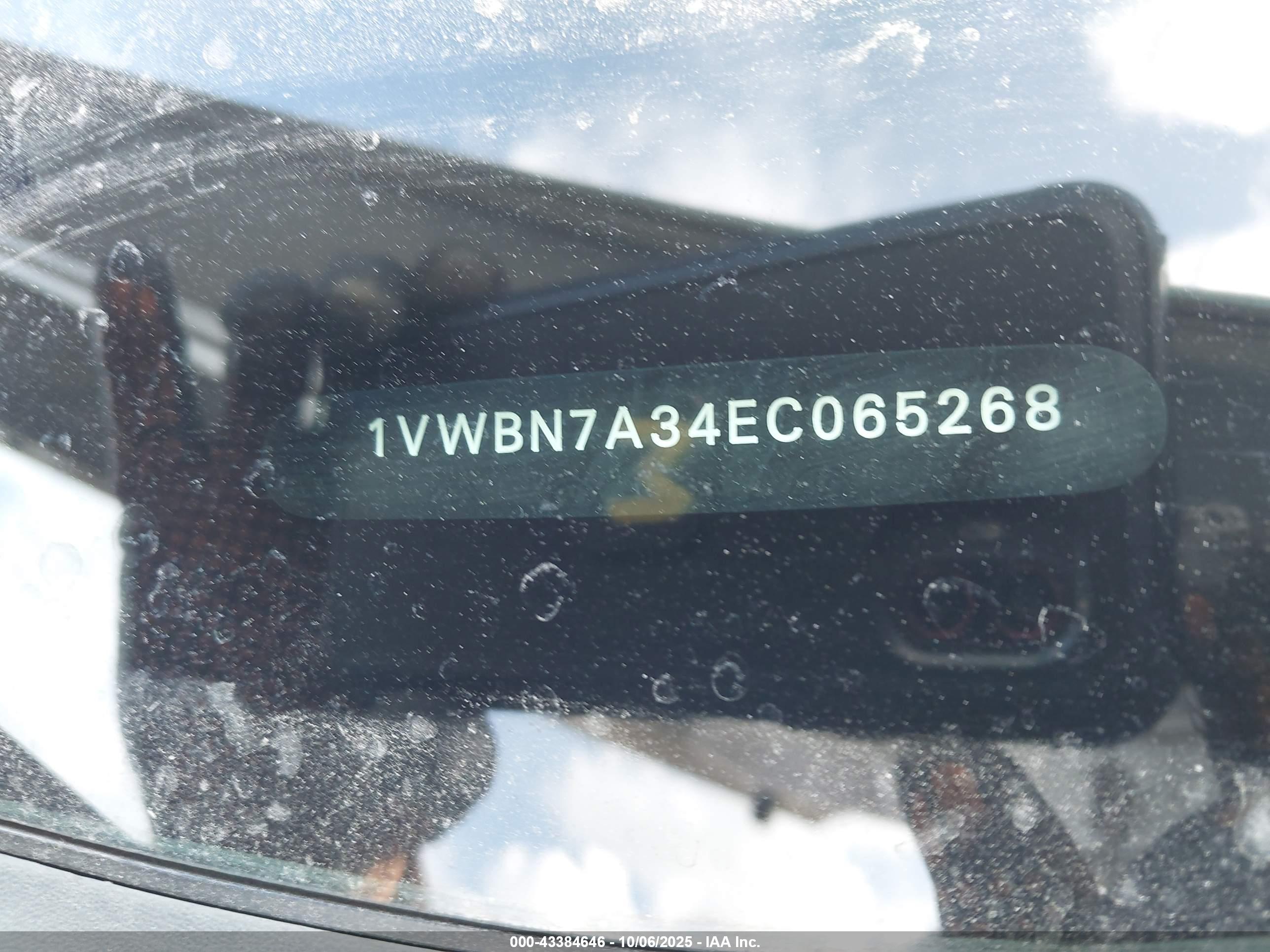VOLKSWAGEN PASSAT image 9