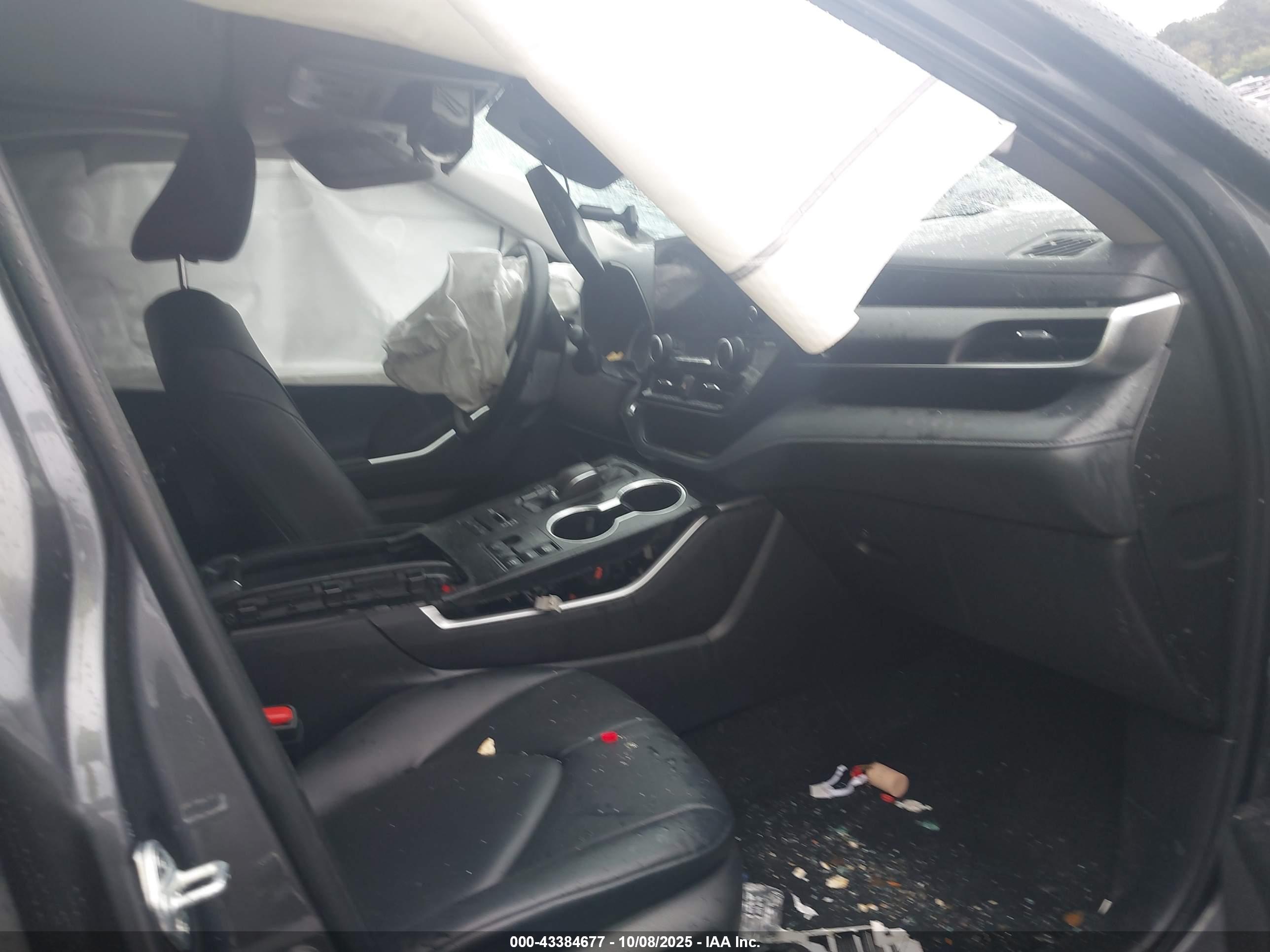 TOYOTA HIGHLANDER image 5