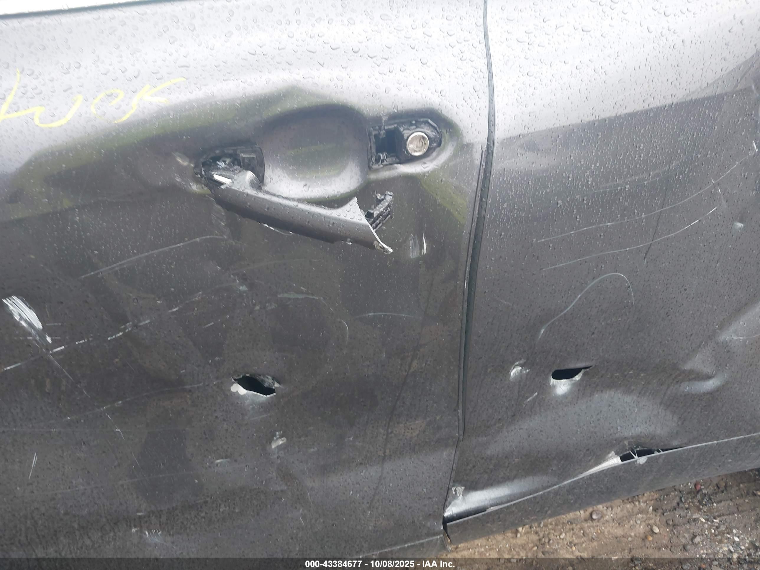 TOYOTA HIGHLANDER image 9