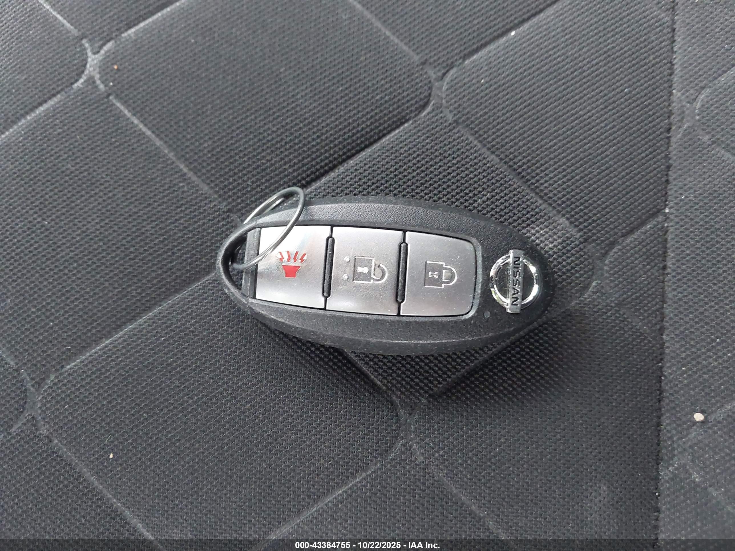 NISSAN KICKS image 11