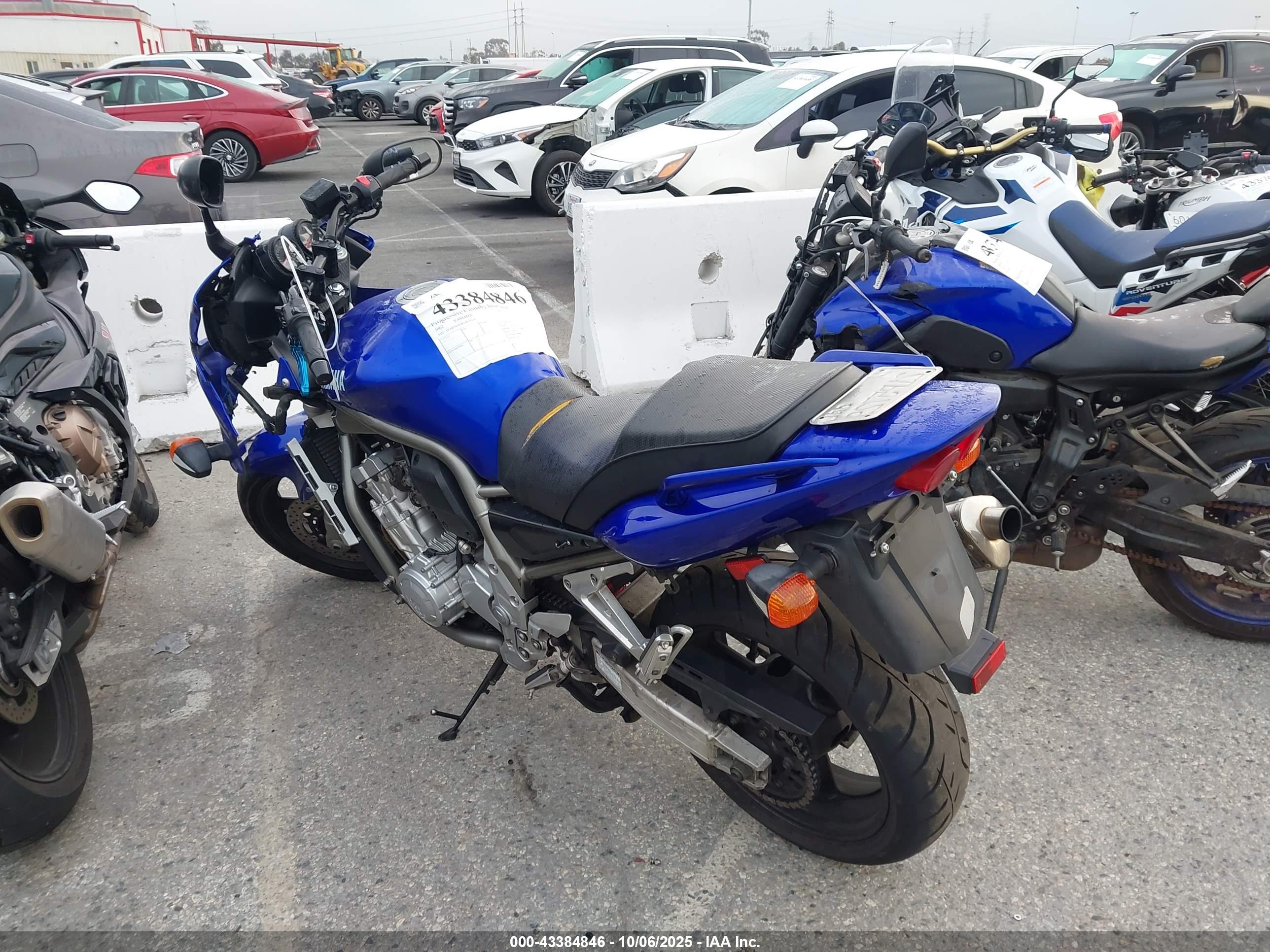 YAMAHA FZ-1 image 3