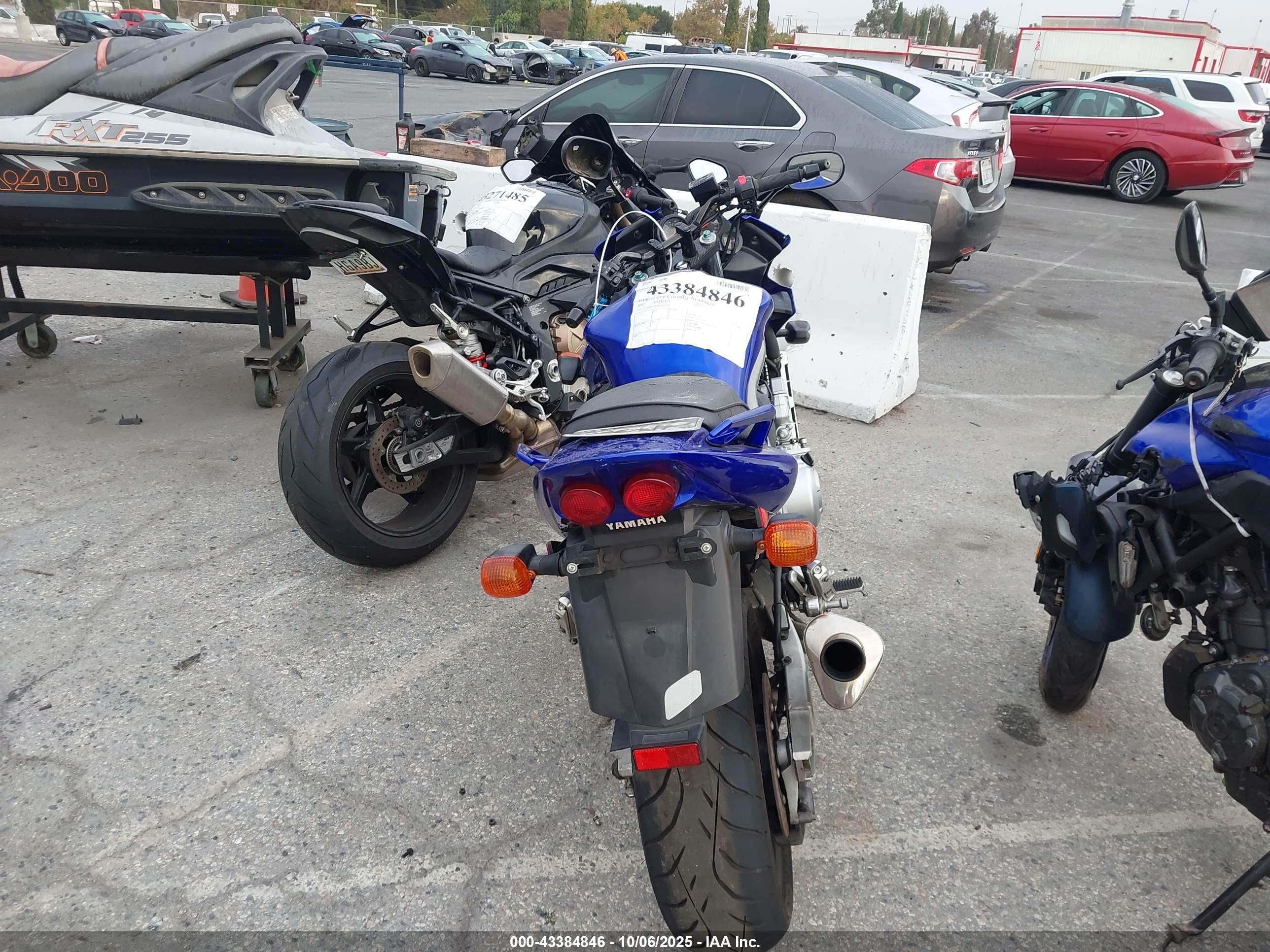YAMAHA FZ-1 image 6