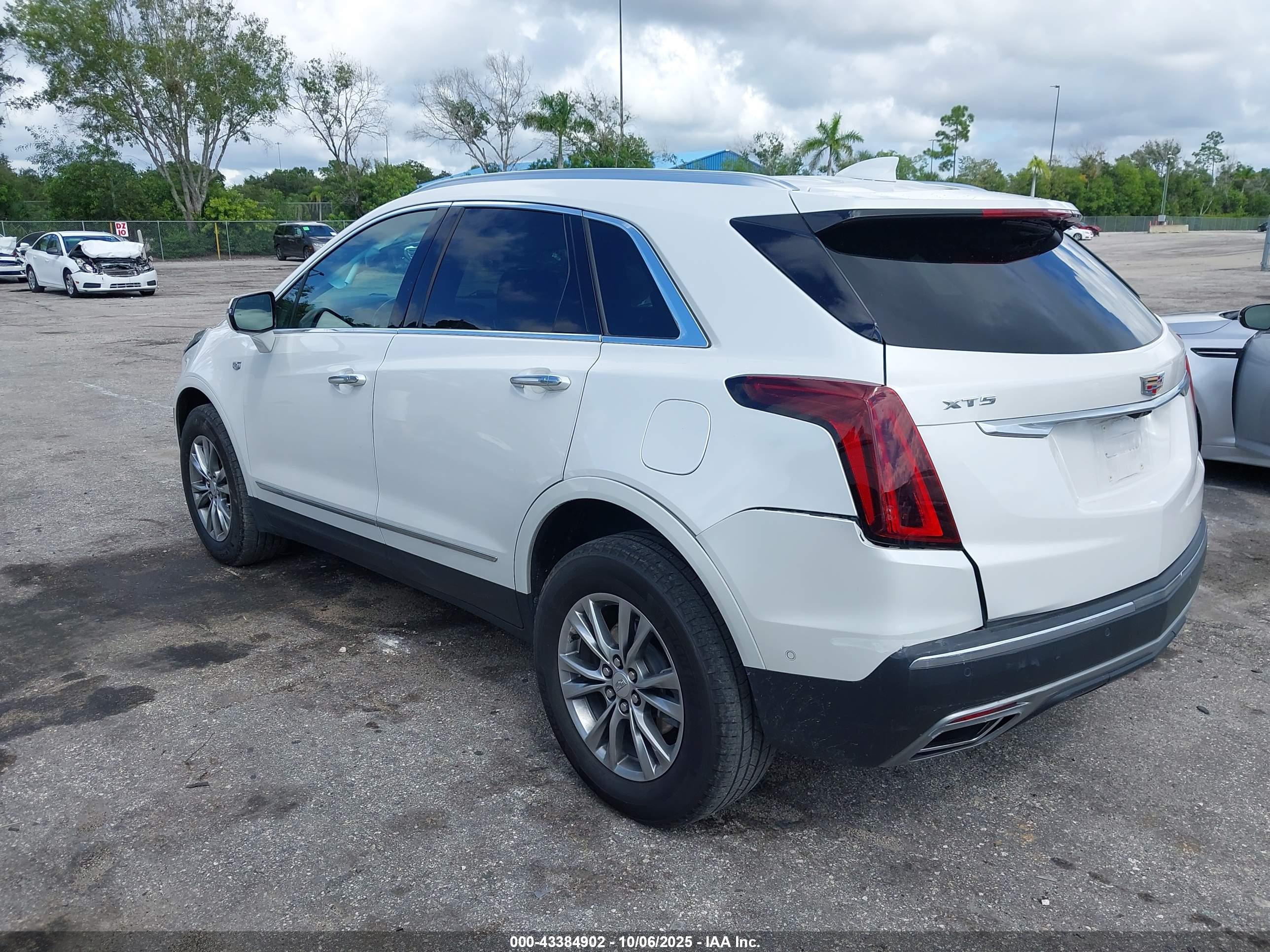 CADILLAC XT5 image 3