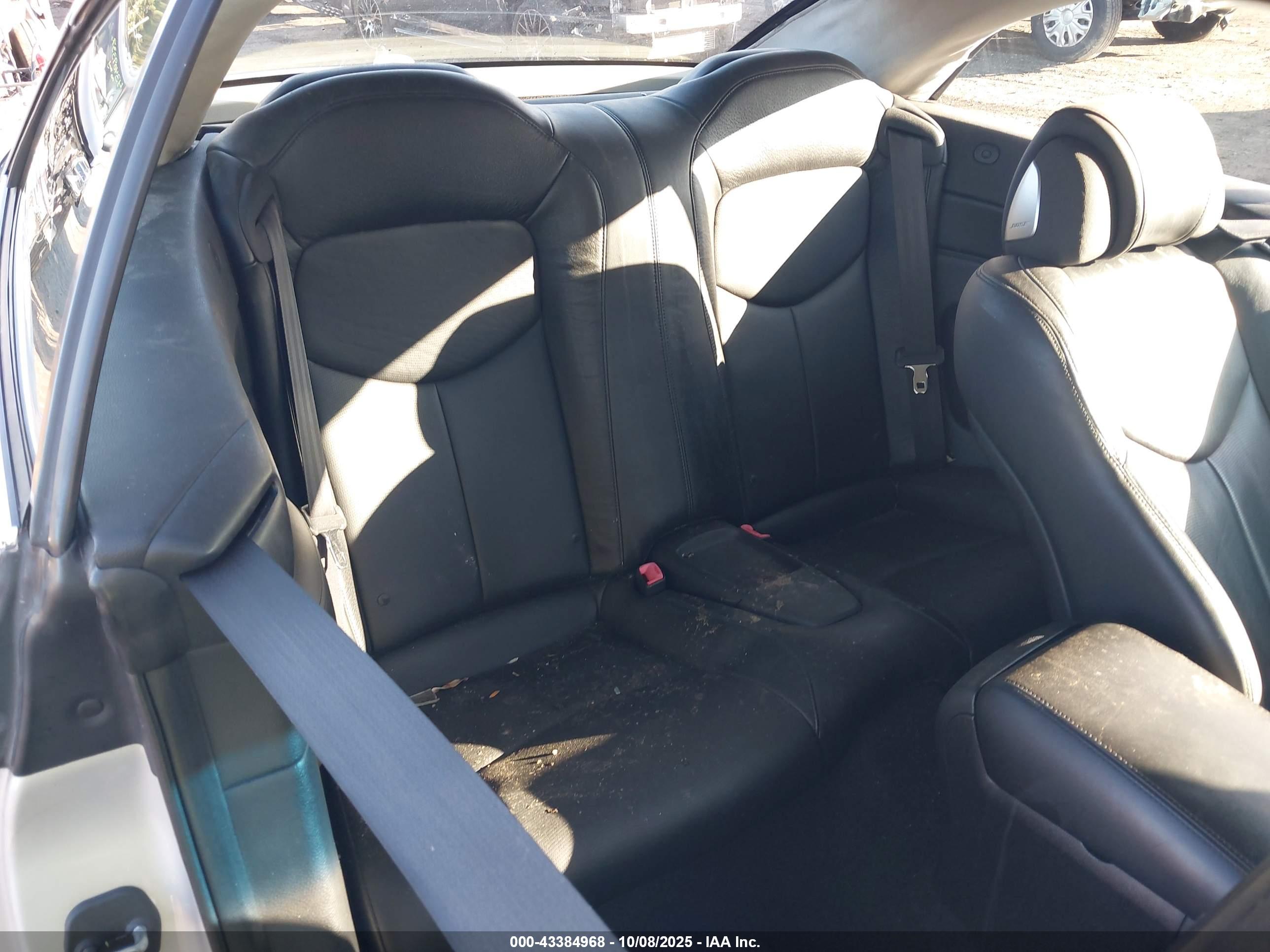 INFINITI G37 image 8