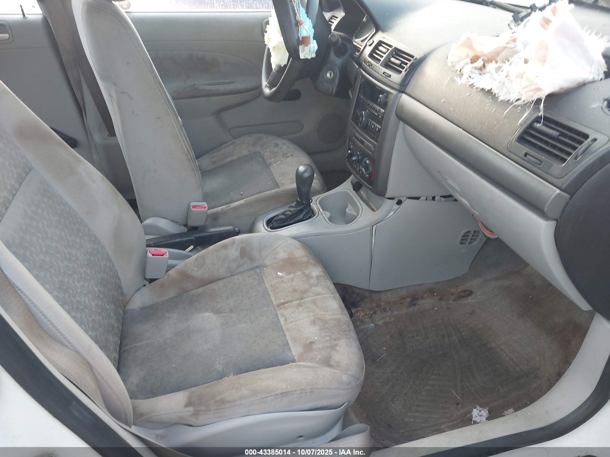 CHEVROLET COBALT image 5