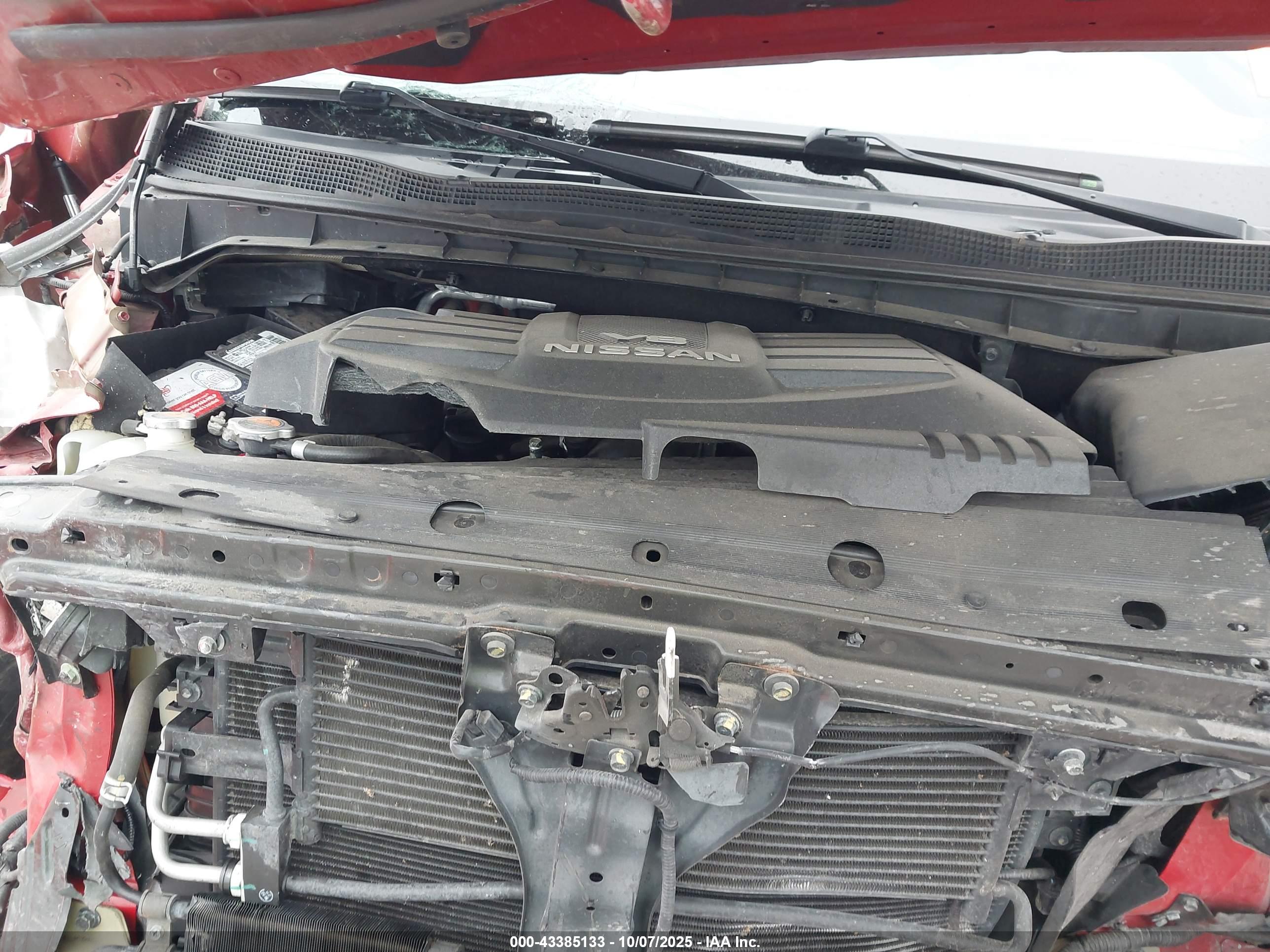 NISSAN TITAN image 10