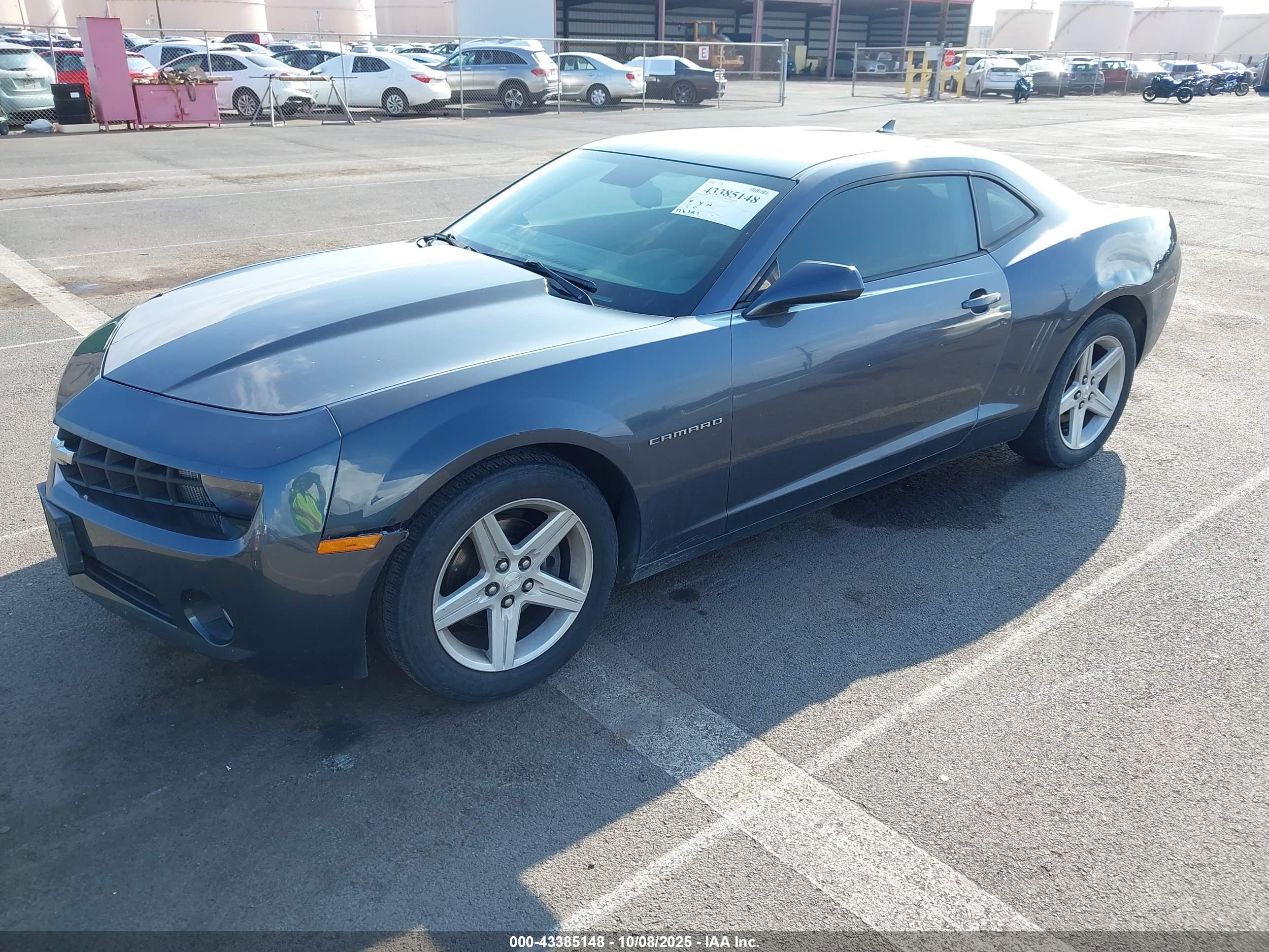 CHEVROLET CAMARO image 2