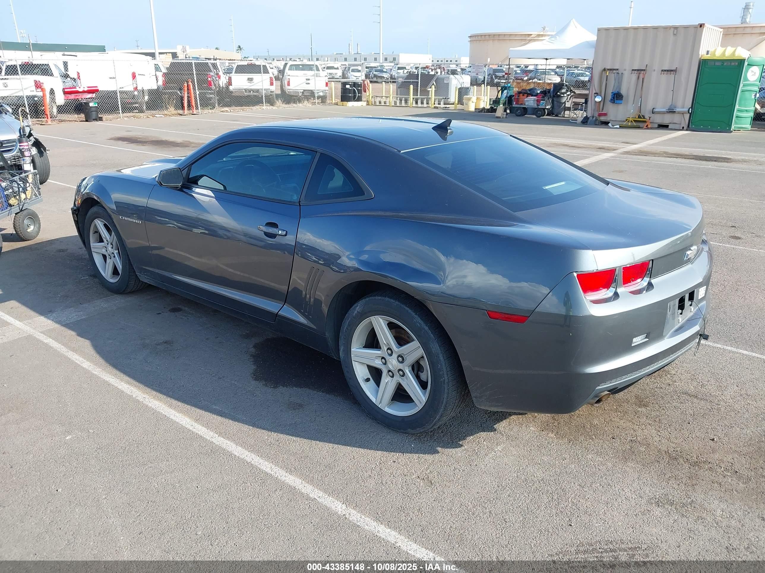 CHEVROLET CAMARO image 3