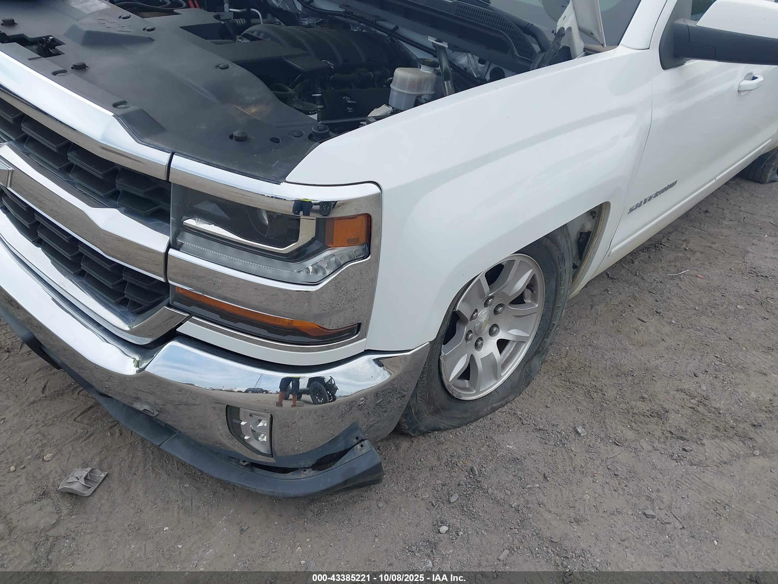 CHEVROLET SILVERADO image 6