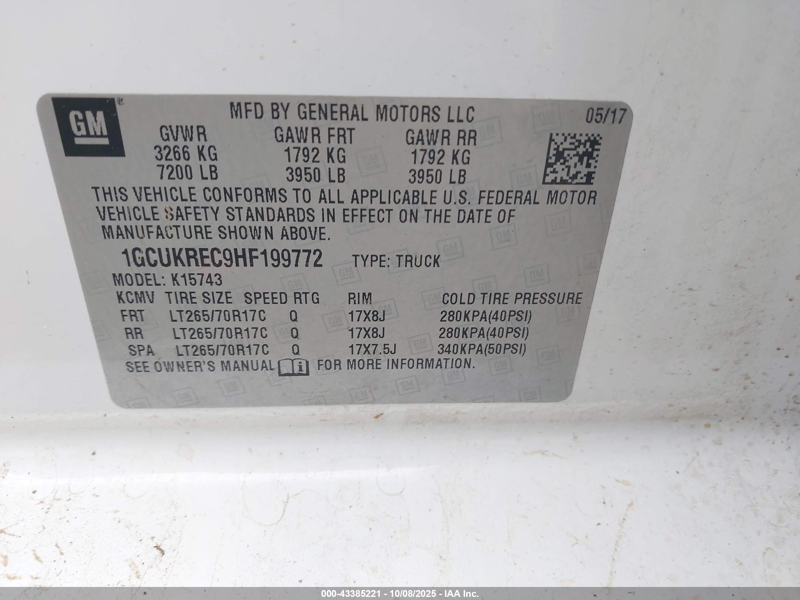 CHEVROLET SILVERADO image 9