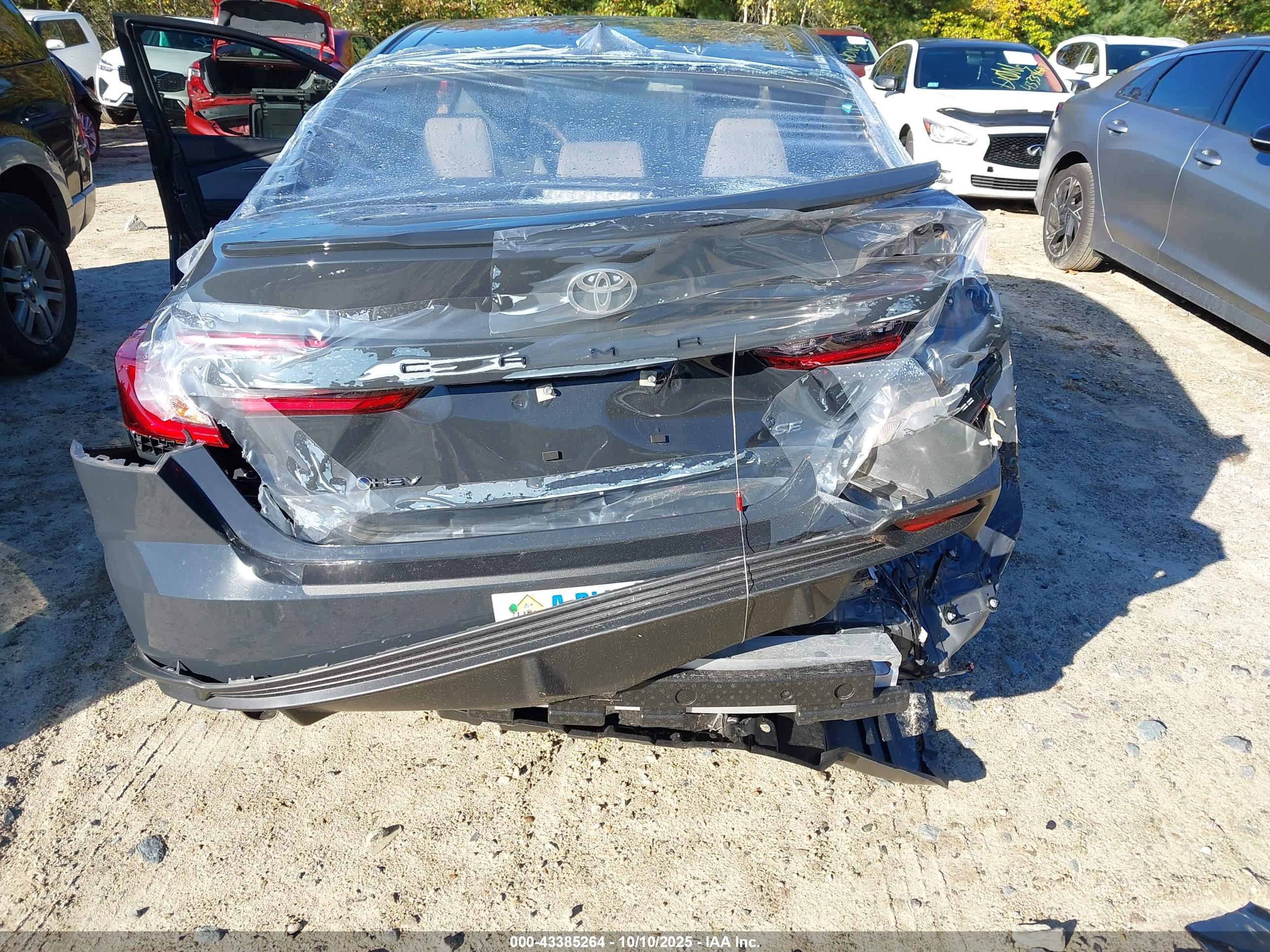 TOYOTA CAMRY image 6