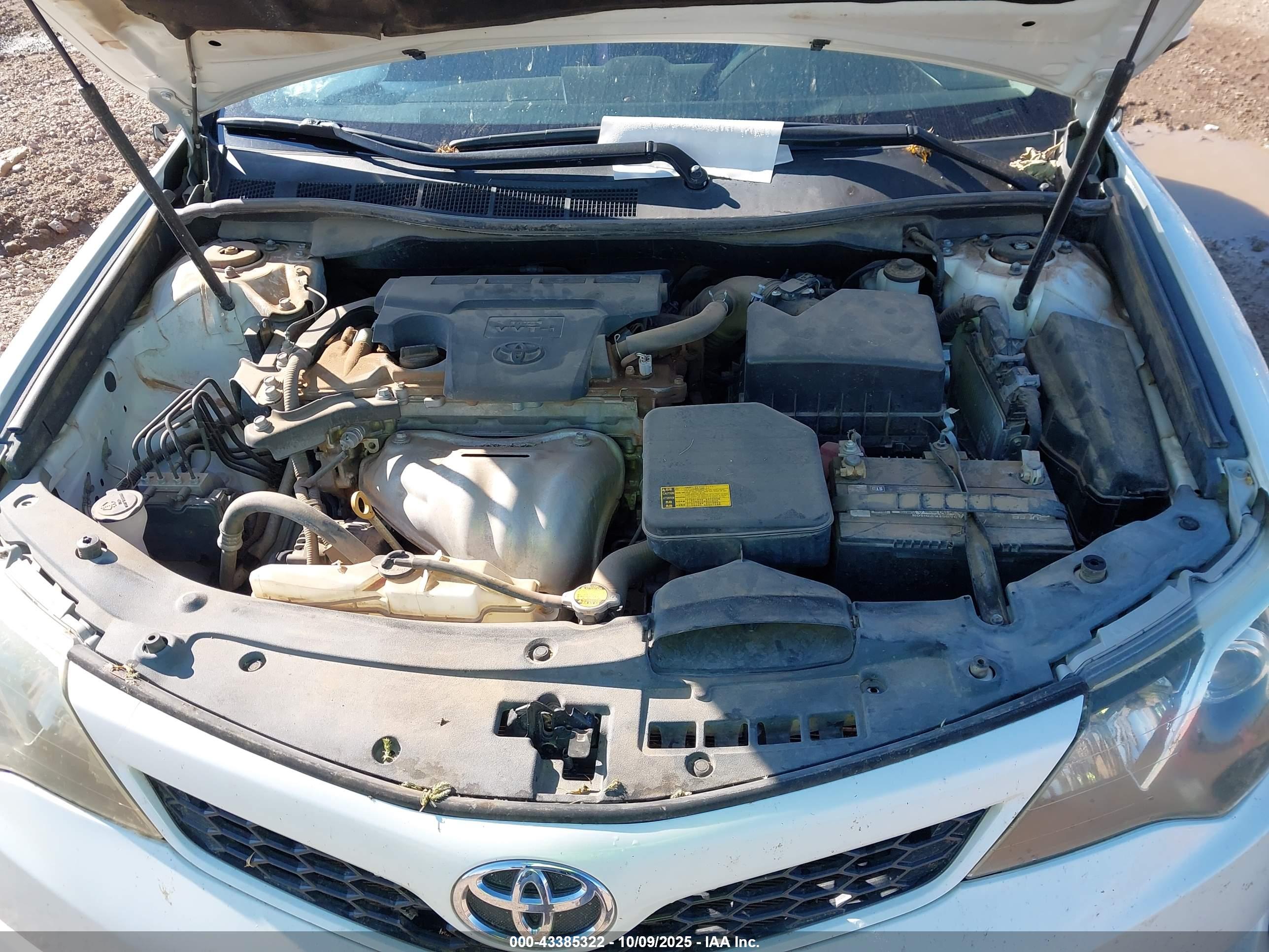 TOYOTA CAMRY image 10