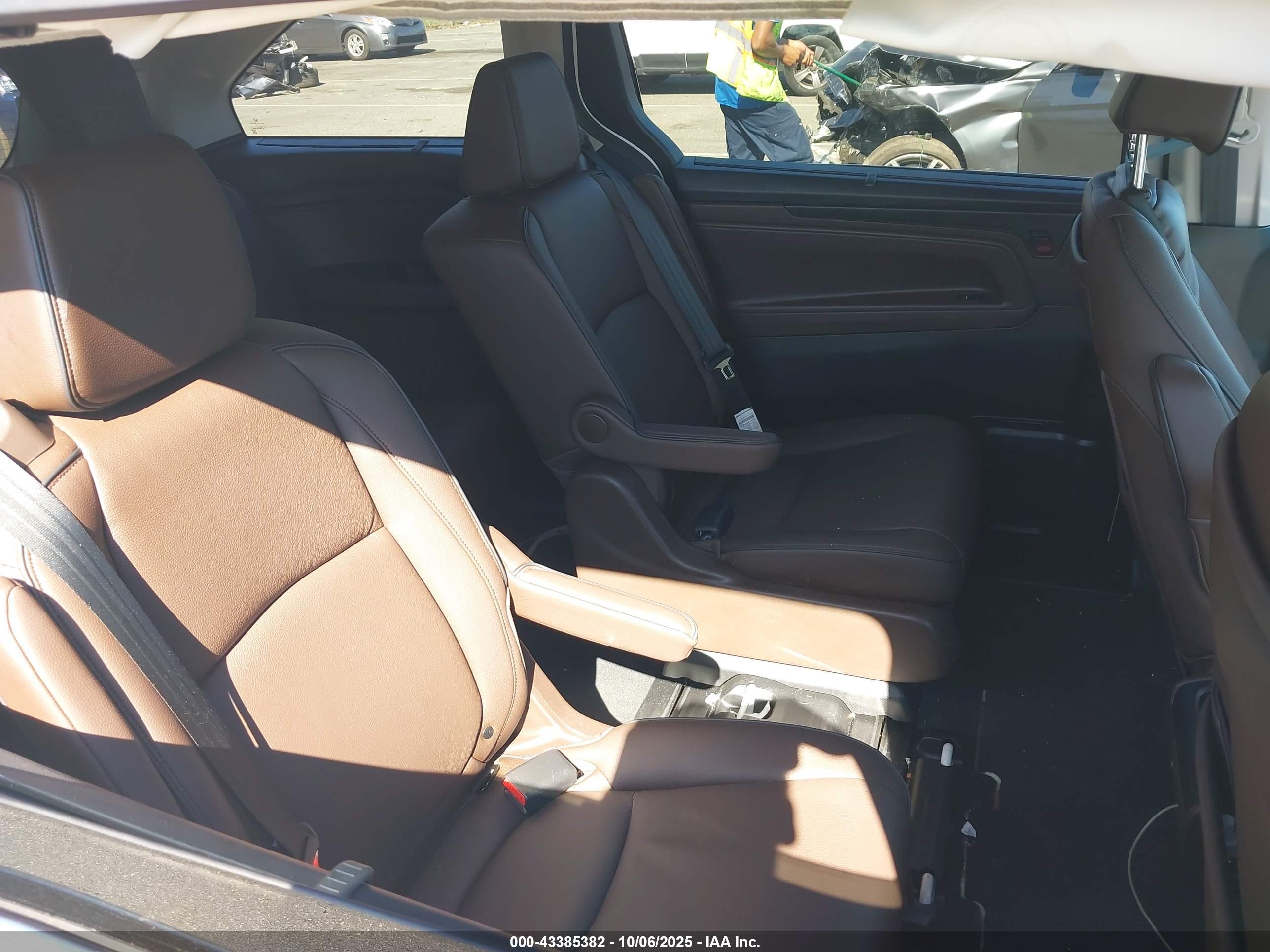 HONDA ODYSSEY image 8