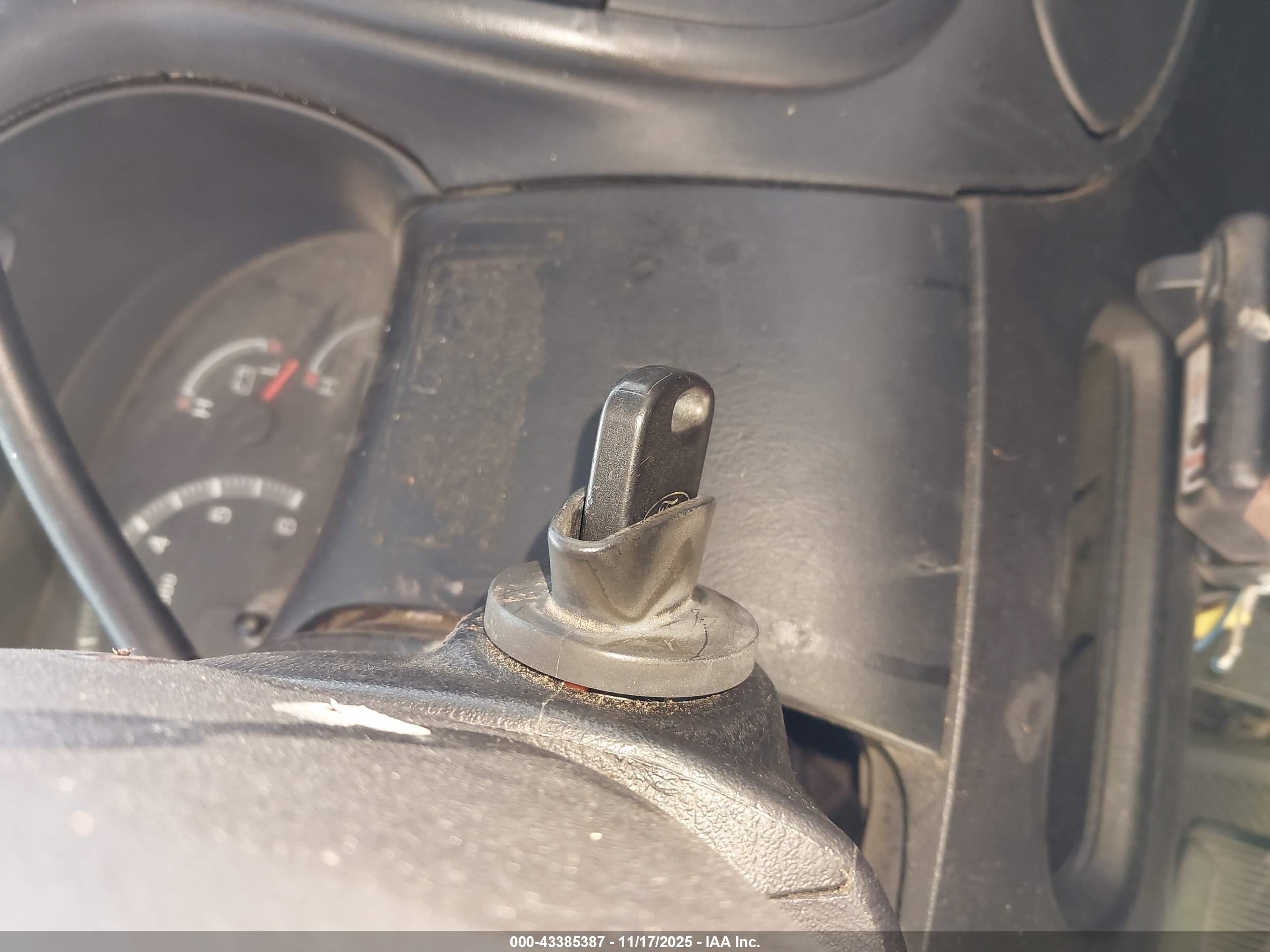 FORD F-150 image 11