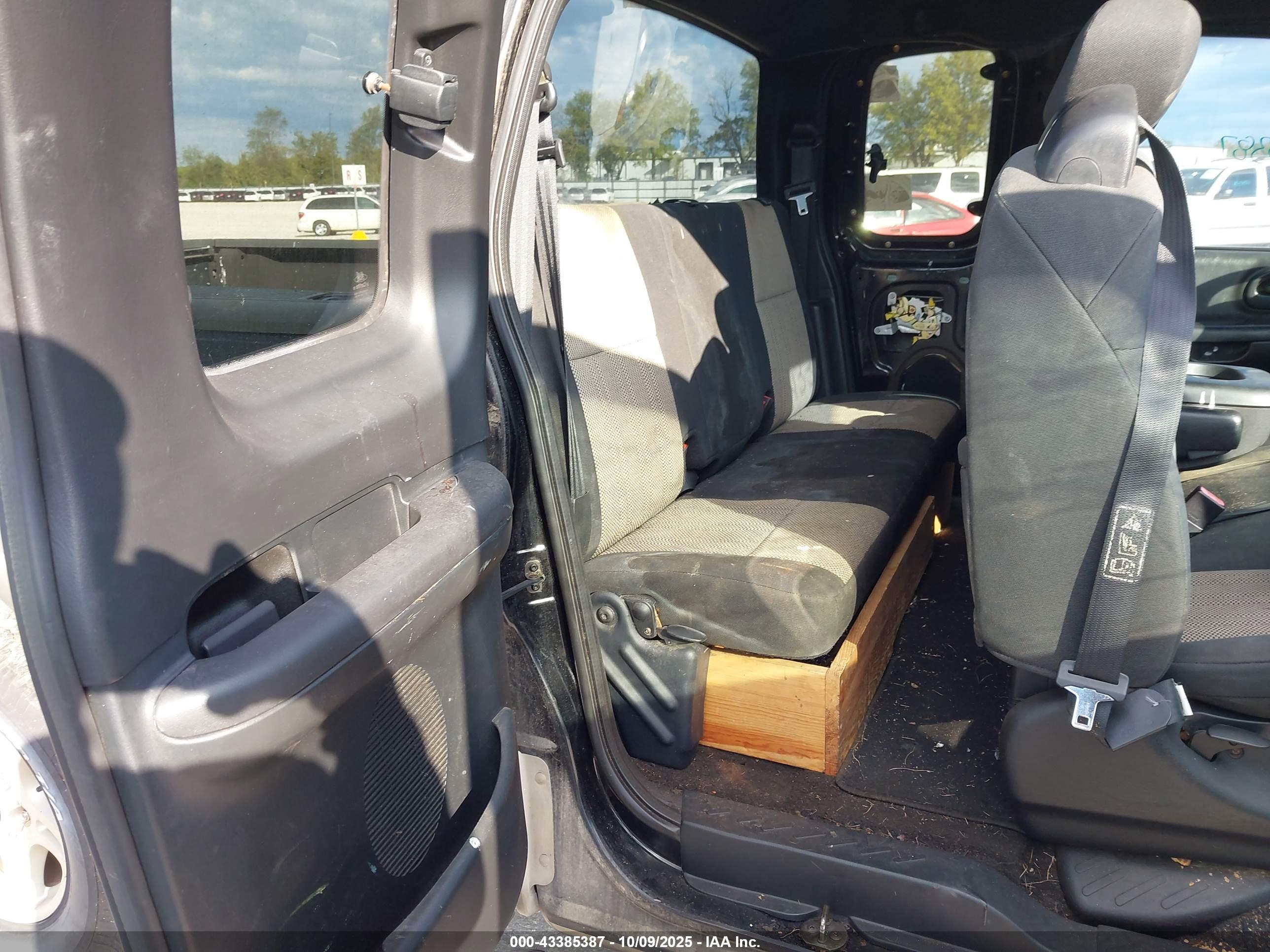 FORD F-150 image 8