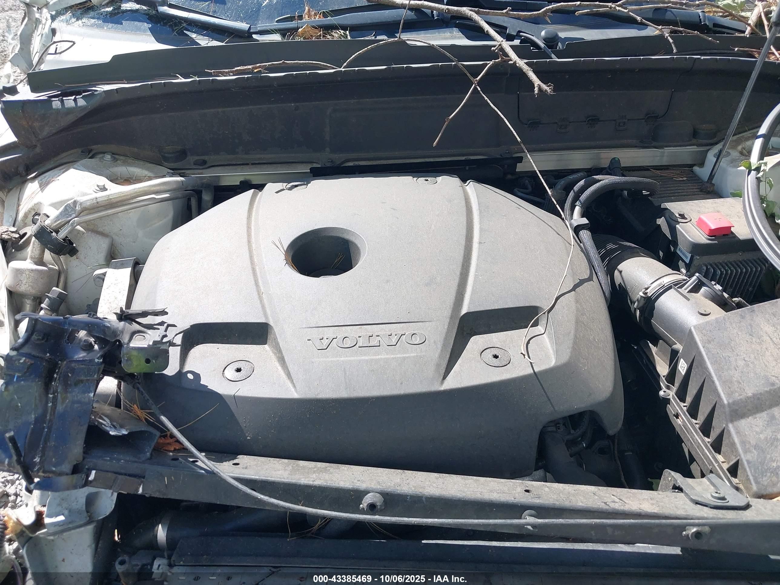 VOLVO XC60 image 10
