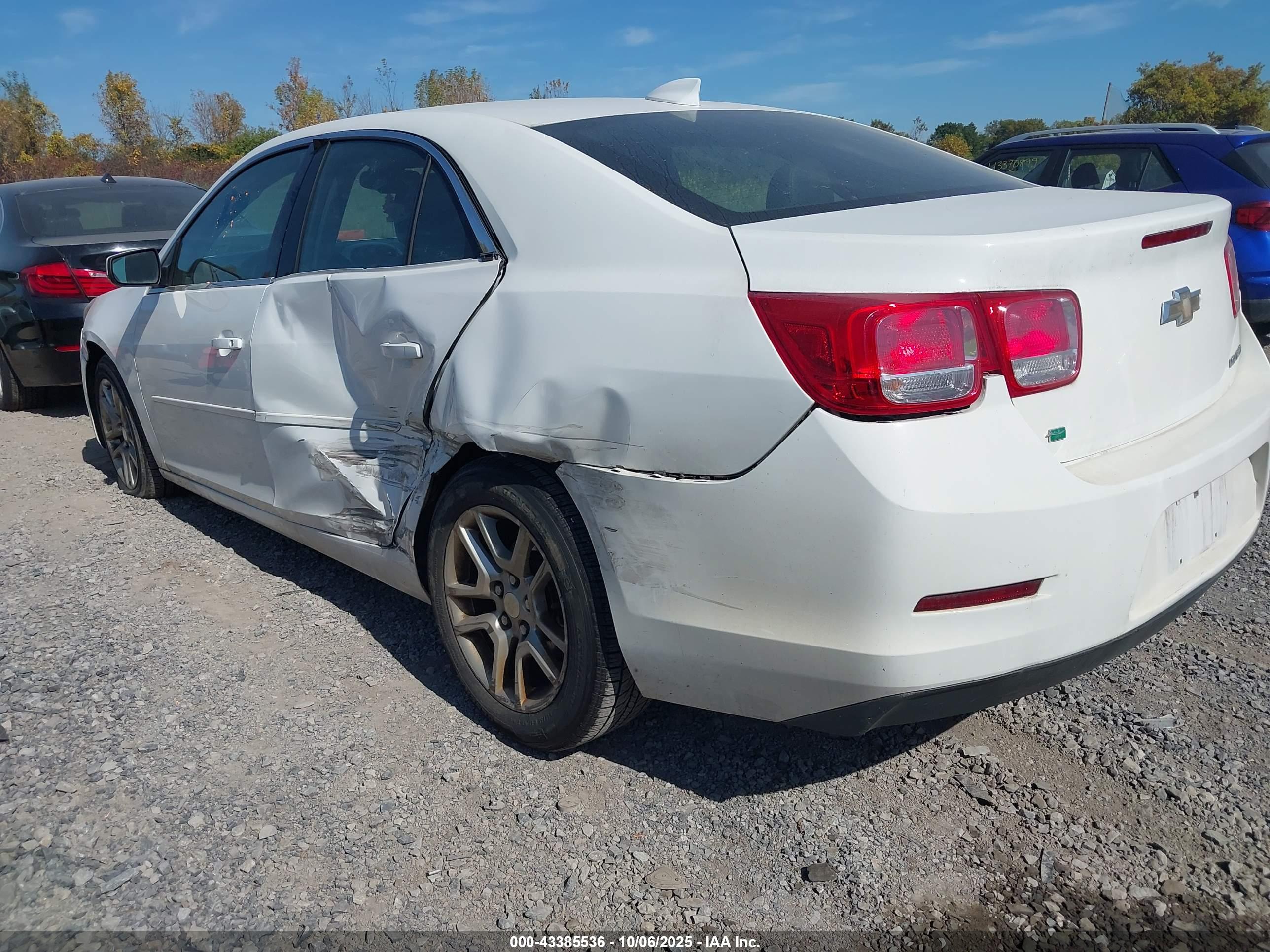 CHEVROLET MALIBU image 3