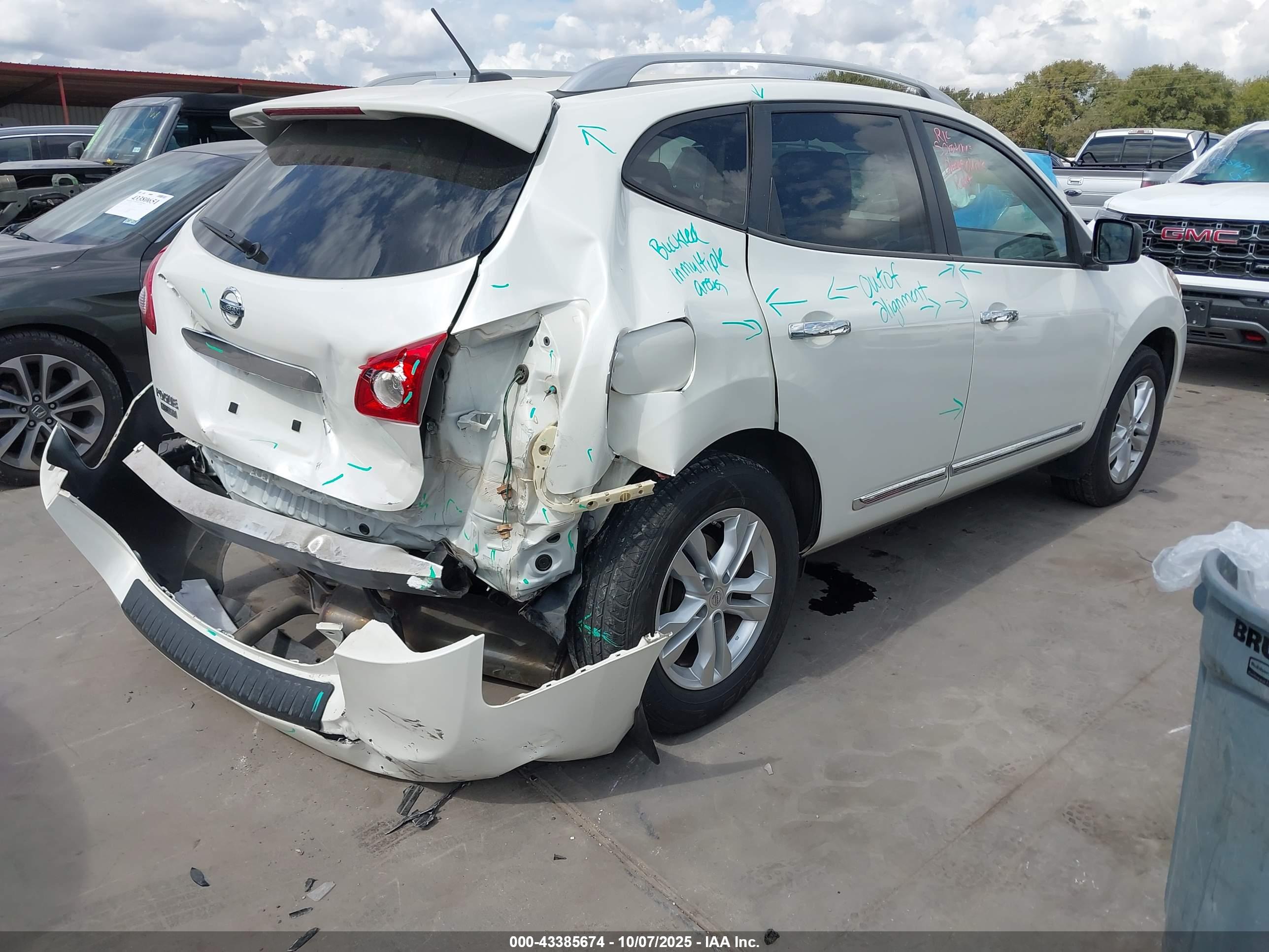NISSAN ROGUE image 4