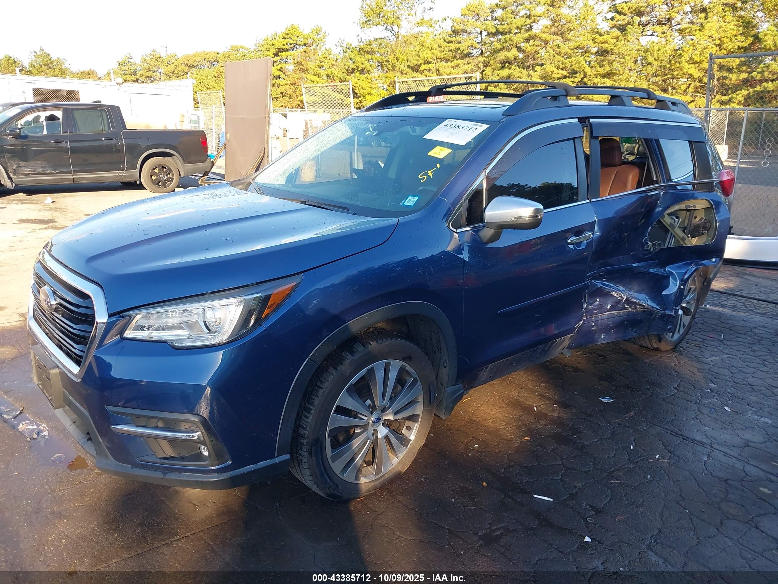 SUBARU ASCENT image 2
