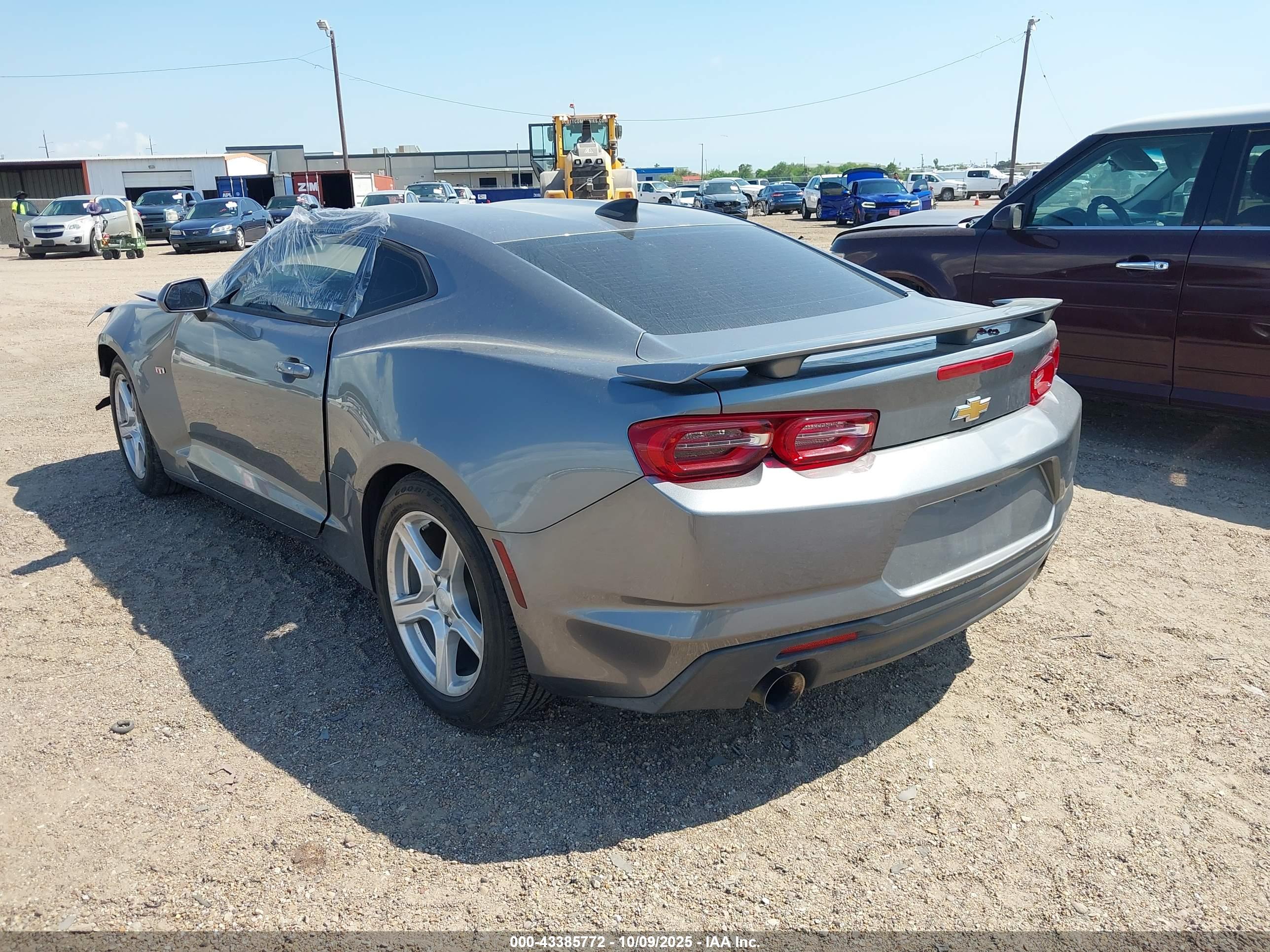 CHEVROLET CAMARO image 3