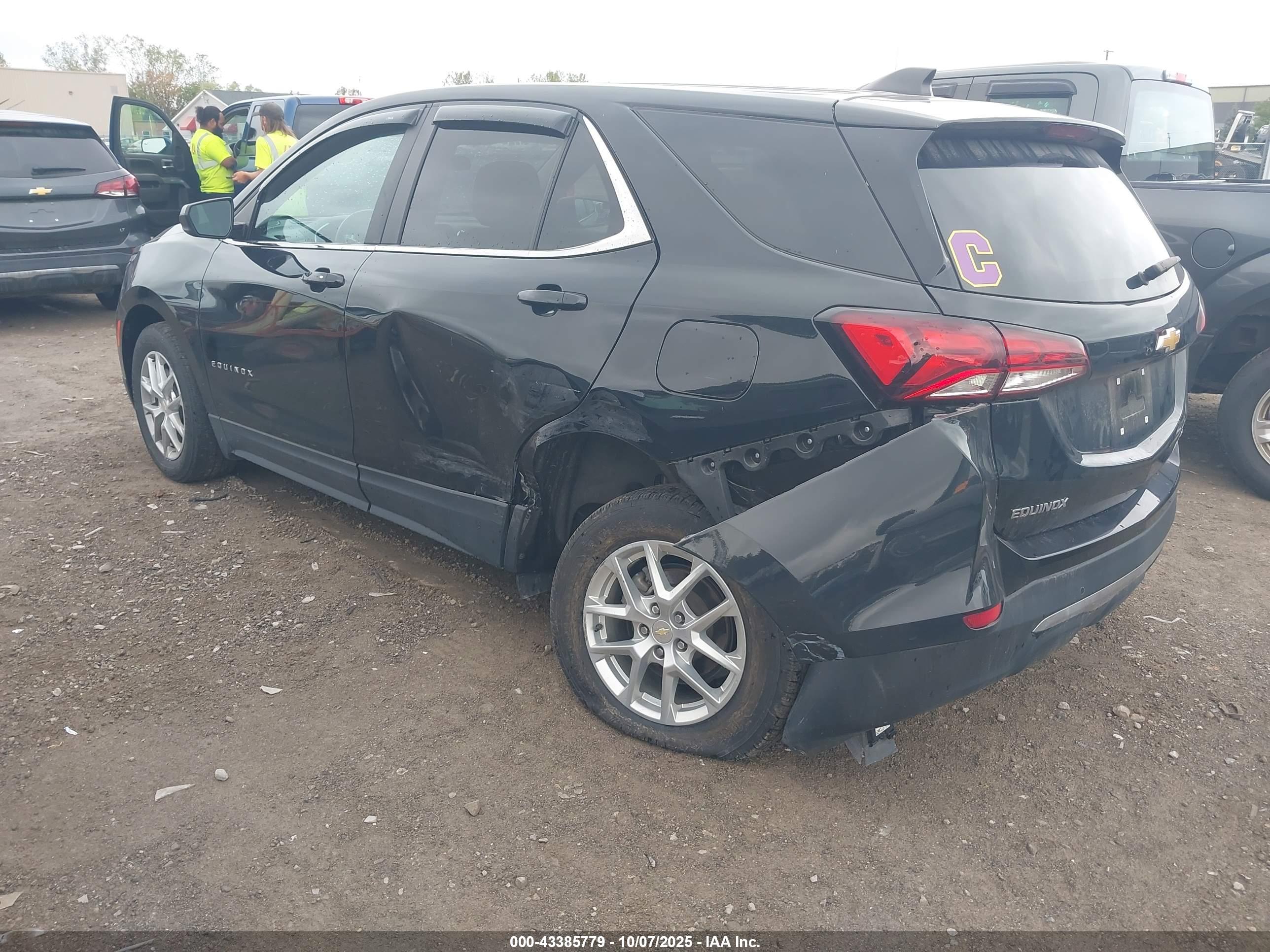 CHEVROLET EQUINOX image 3