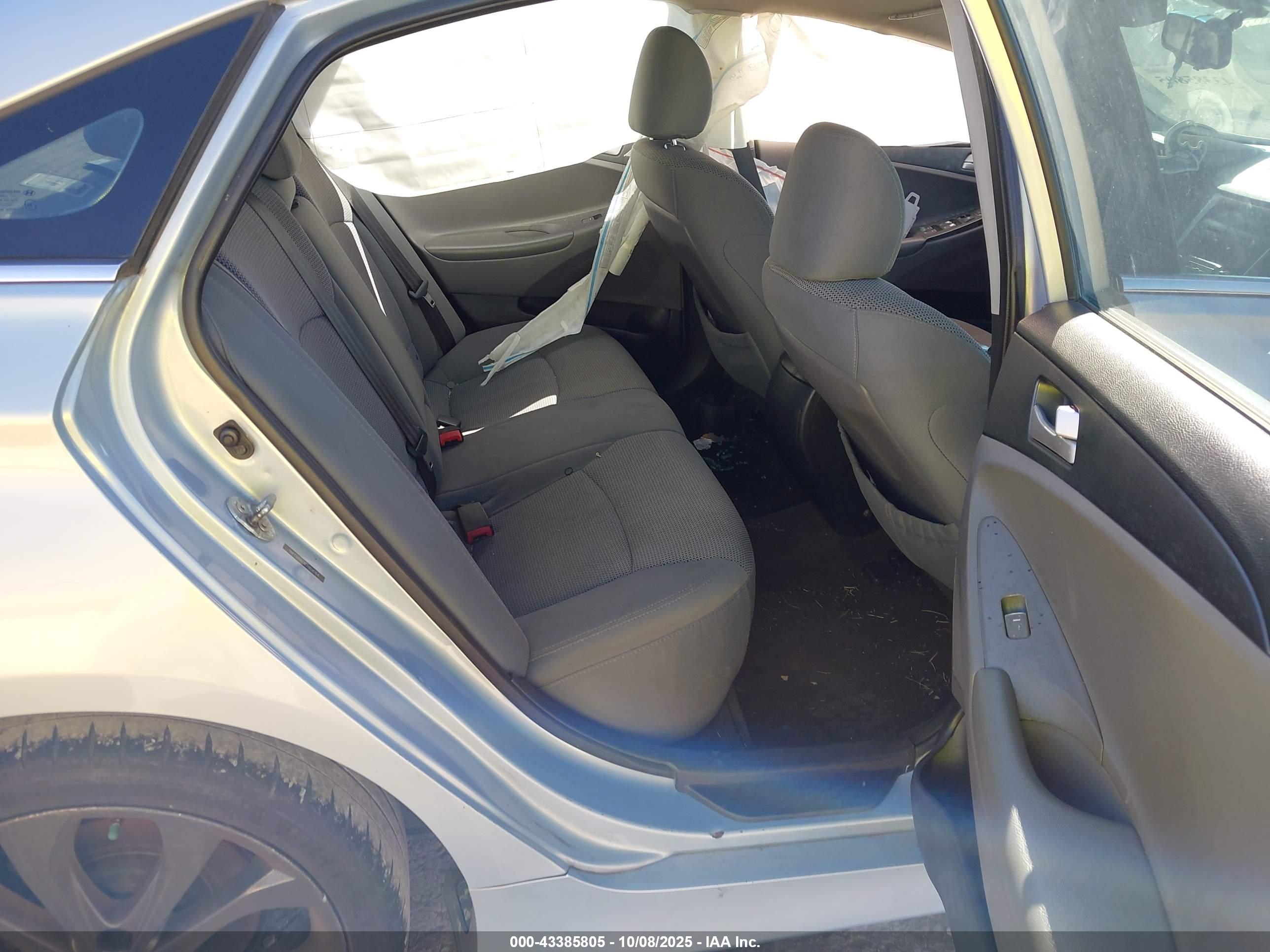HYUNDAI SONATA image 8