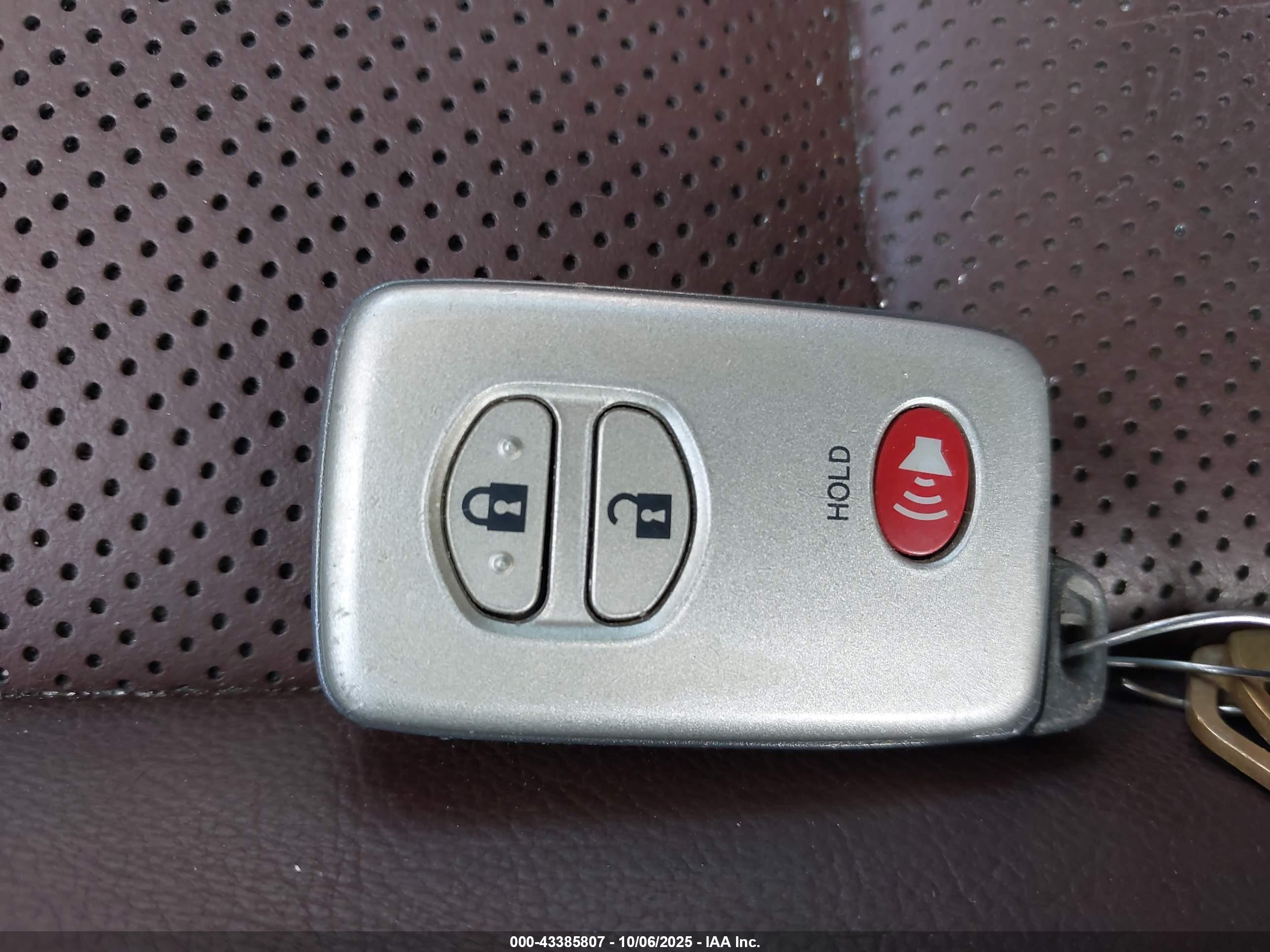 TOYOTA 4RUNNER image 11