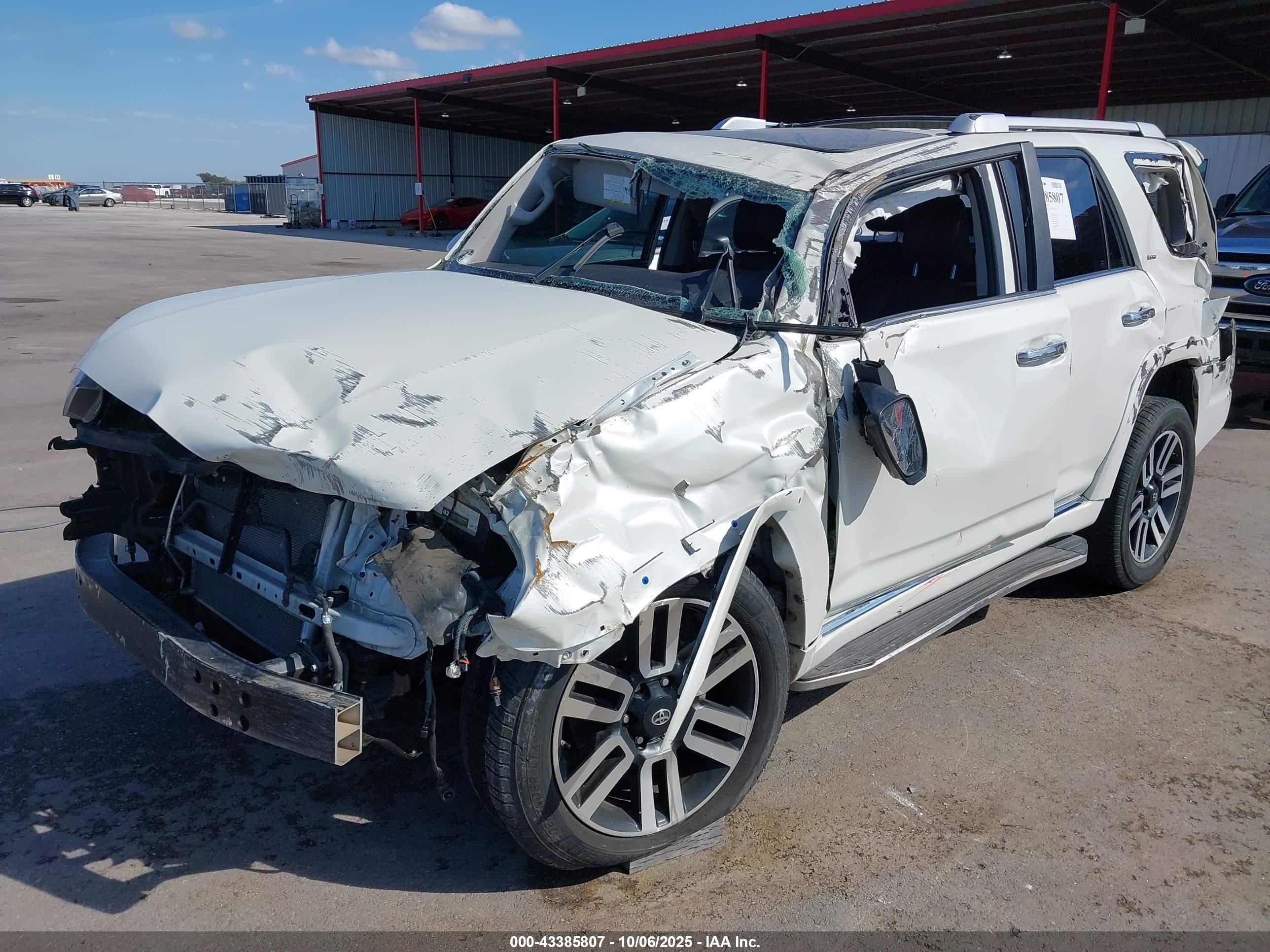 TOYOTA 4RUNNER image 2